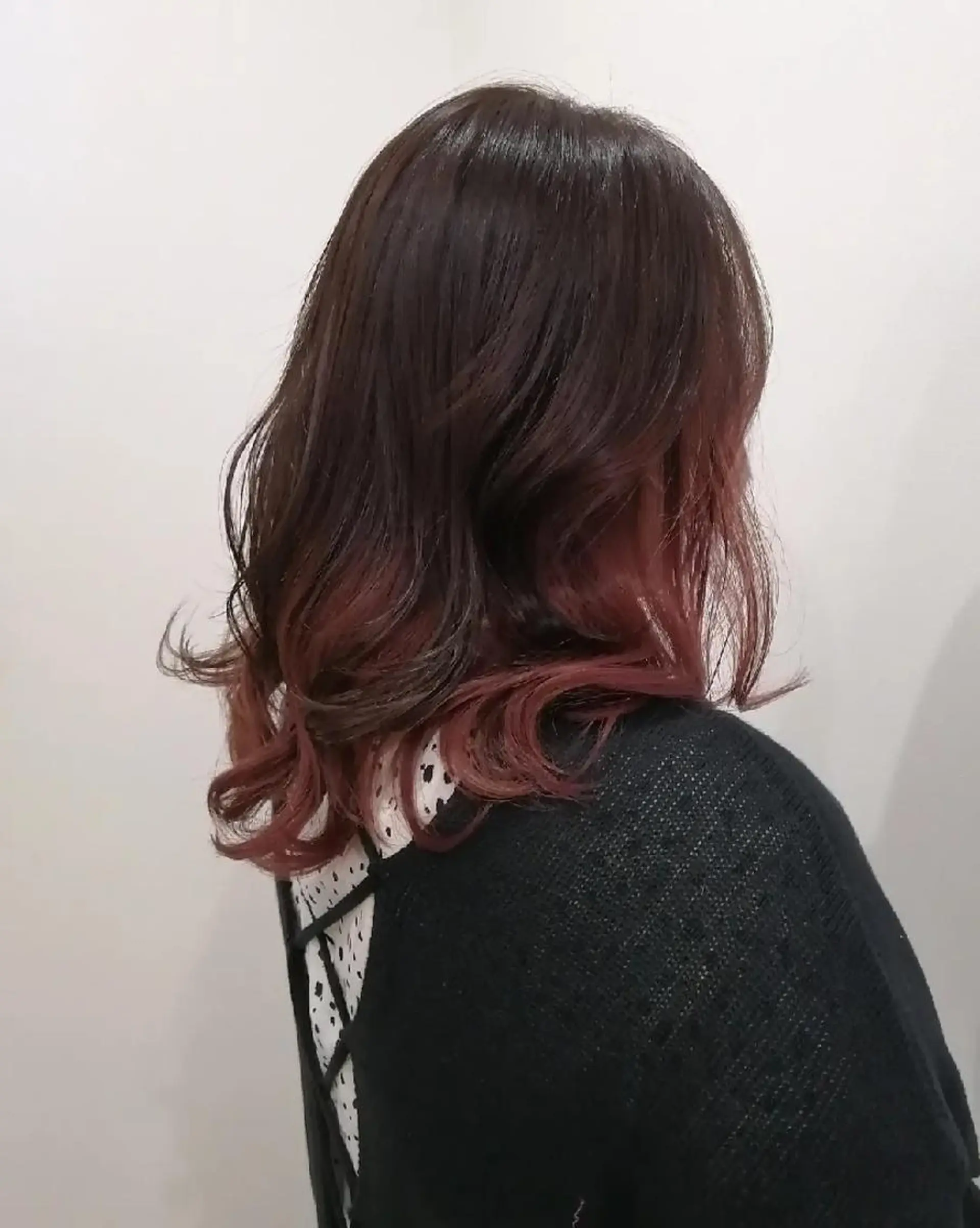 セミロング カラー ブラウンカラー ココアブラウン グラデーションカラー ピンクカラー カット ヘアカラー sepiage trois所属・酒井 亜希のヘアスタイル