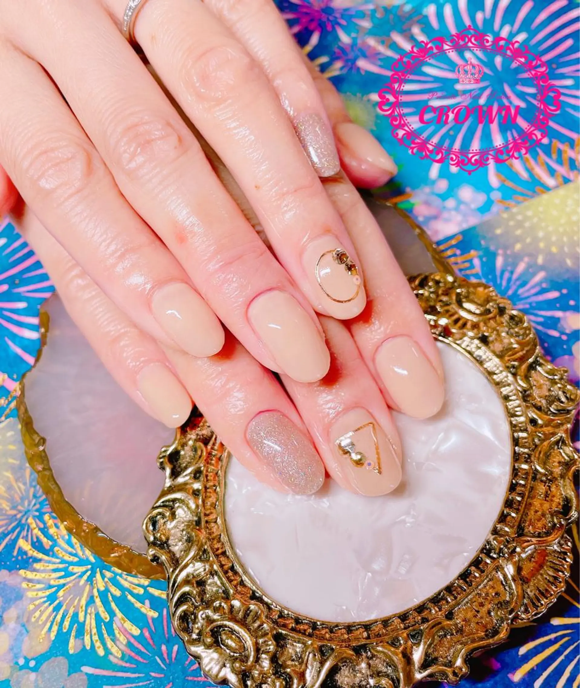 ネイル CROWN プライベートサロンのネイルデザイン