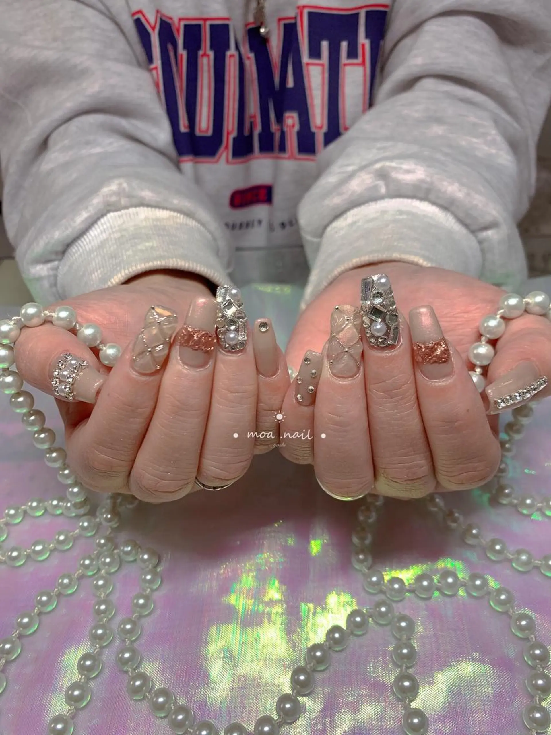 ネイル MOA NAIL所属・MoaNail🫶 Yoshiのネイルデザイン