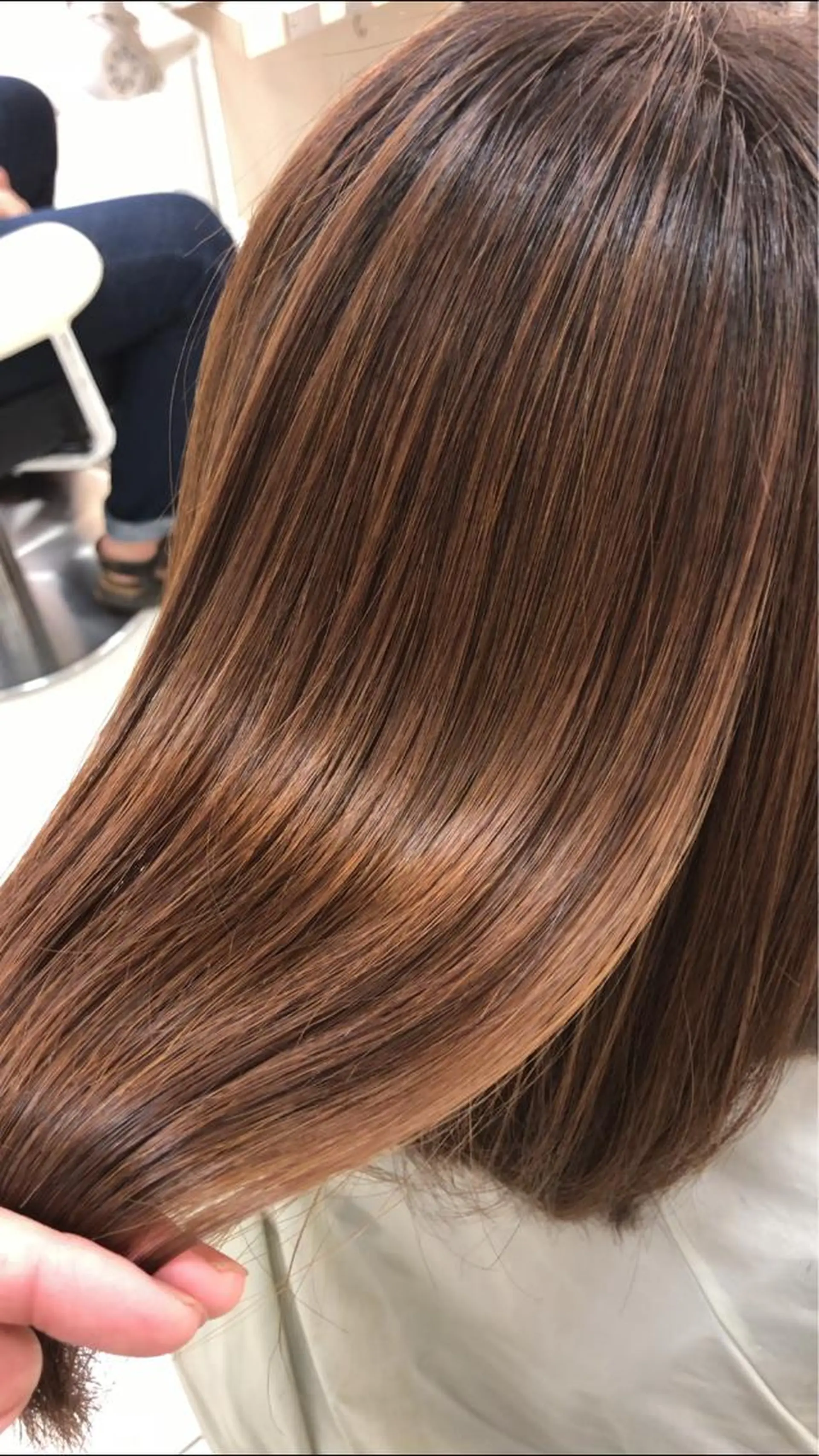 ロング アッシュ 学生 レイヤーカット 縮毛矯正 トリートメント Ash 山田 勇太のヘアスタイル