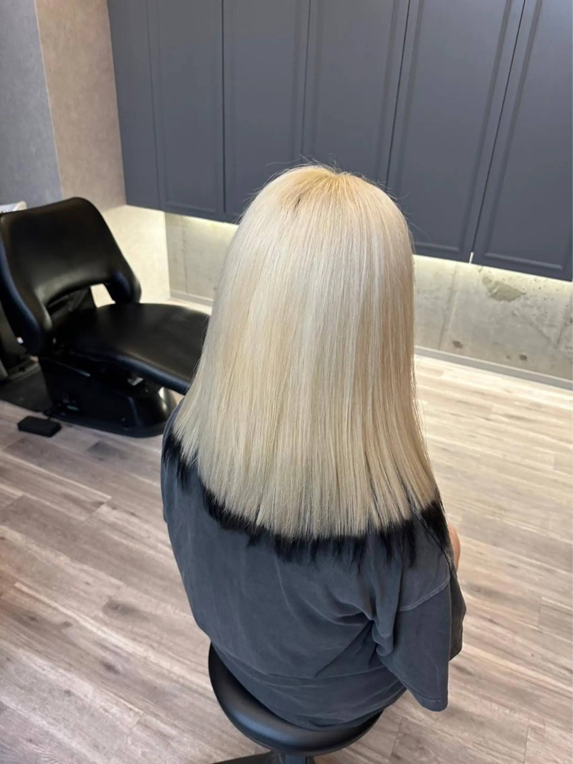 ロング カラー ブリーチ 透明感カラー デザインカラー 韓国風カラー 韓国風ヘア ✨武内凌太✨ 複雑履歴/ムラ修正のヘアスタイル