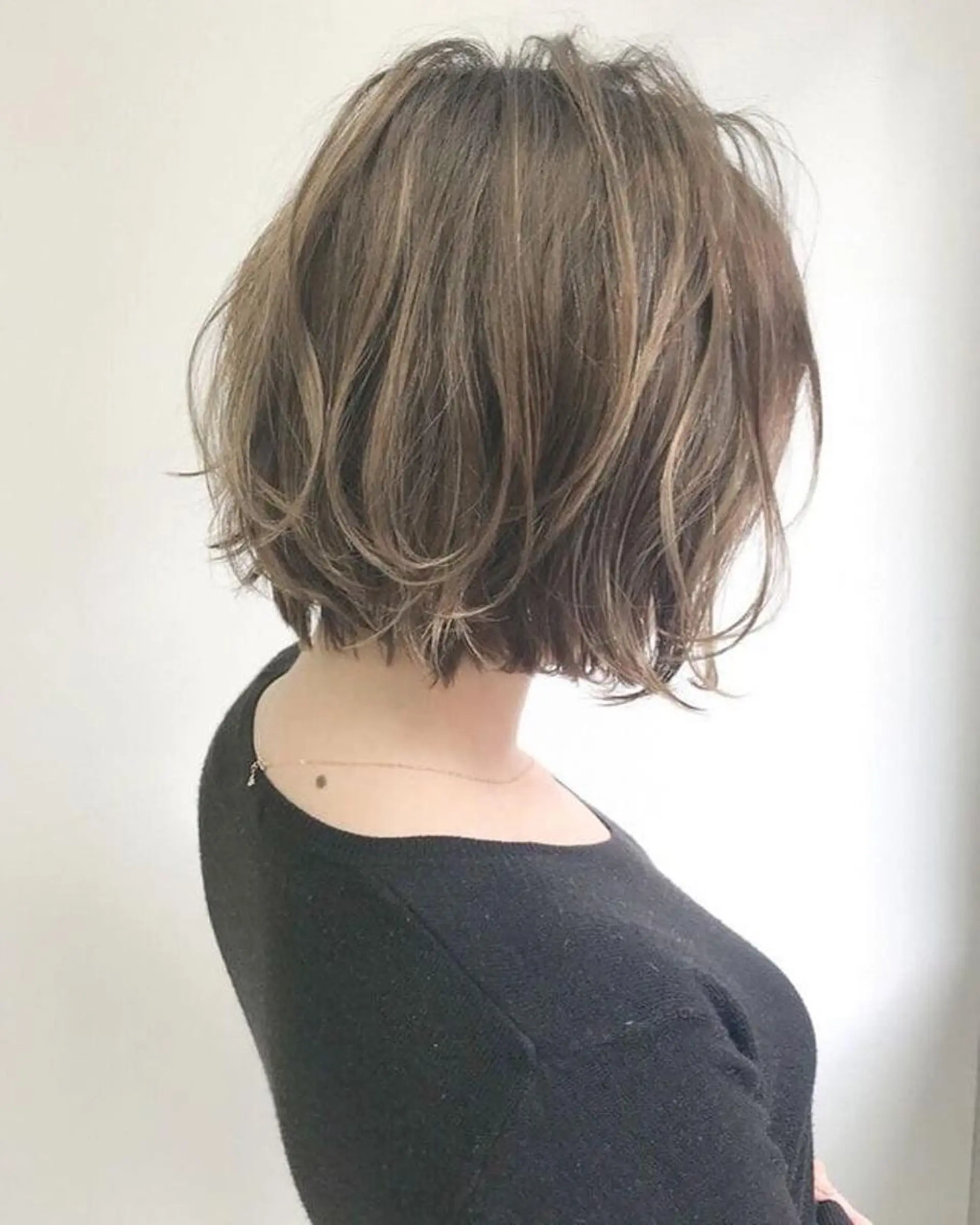 ミディアム カラー 💚ミヤマ アンナ☘️のヘアスタイル