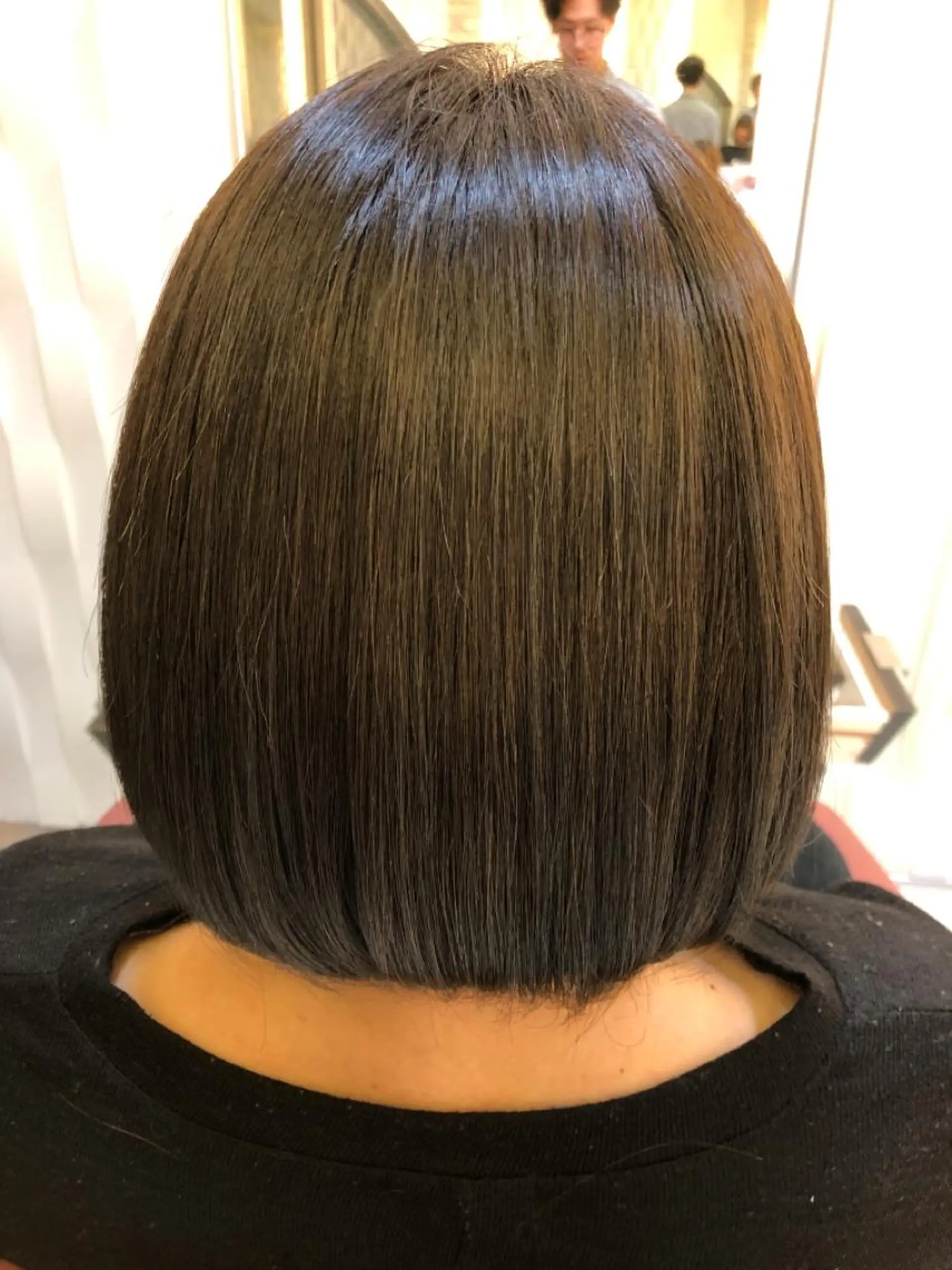 ショート カラー ⭐️レイヤーカット 大人気 三澤康司⭐️のヘアスタイル