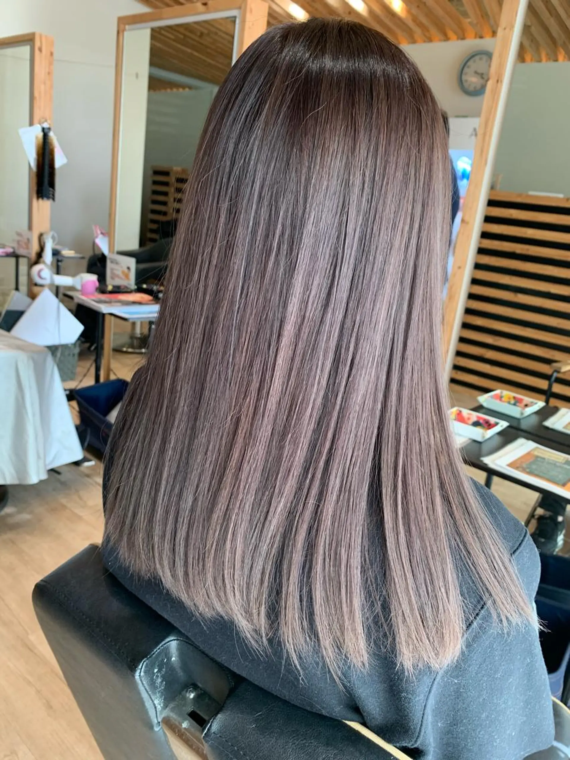 ミディアム ヘアカラー 大久保 隆蔵のヘアスタイル