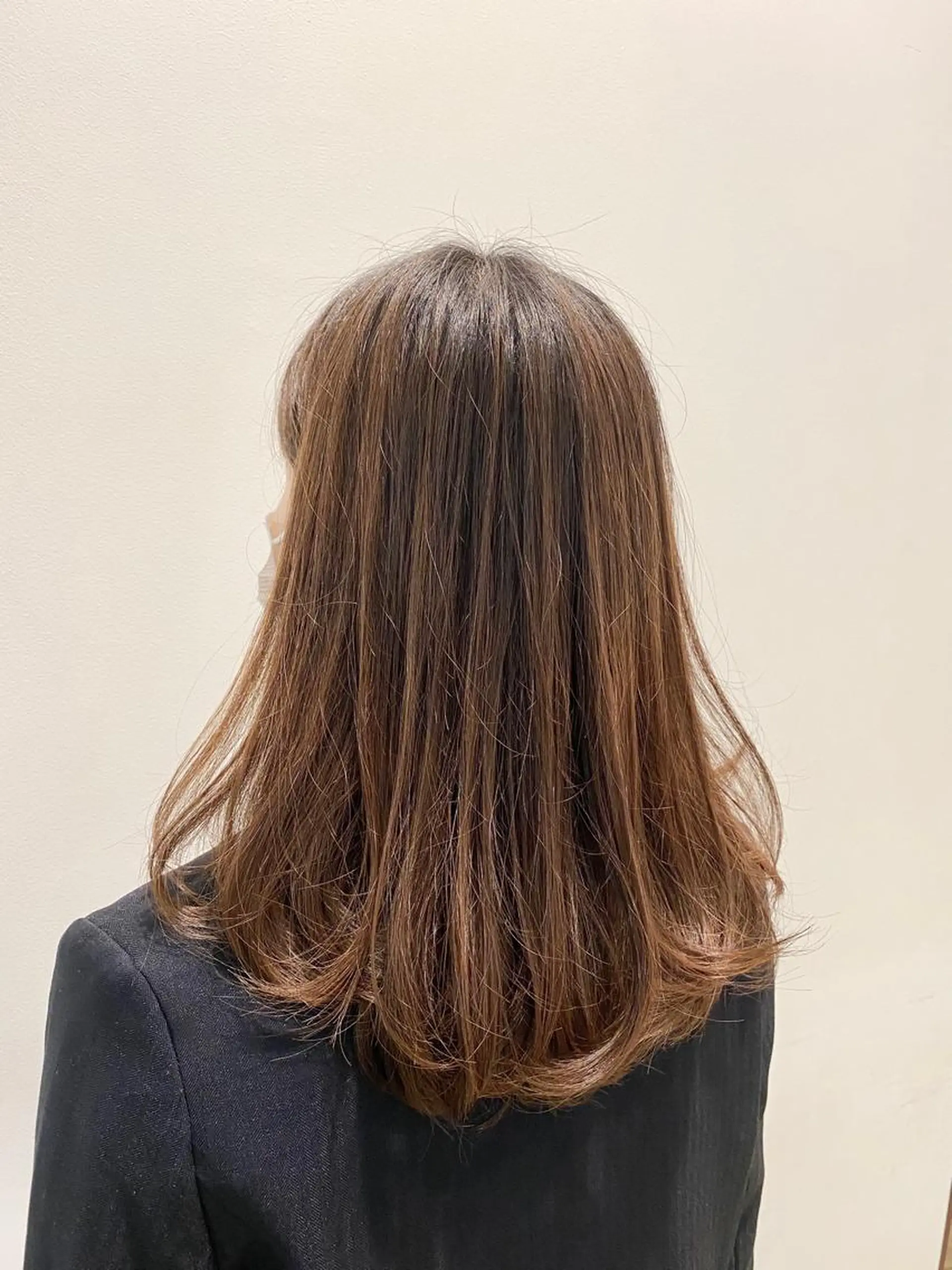 ロング XXXY'S Color Flip所属・小宮 真理奈のヘアスタイル