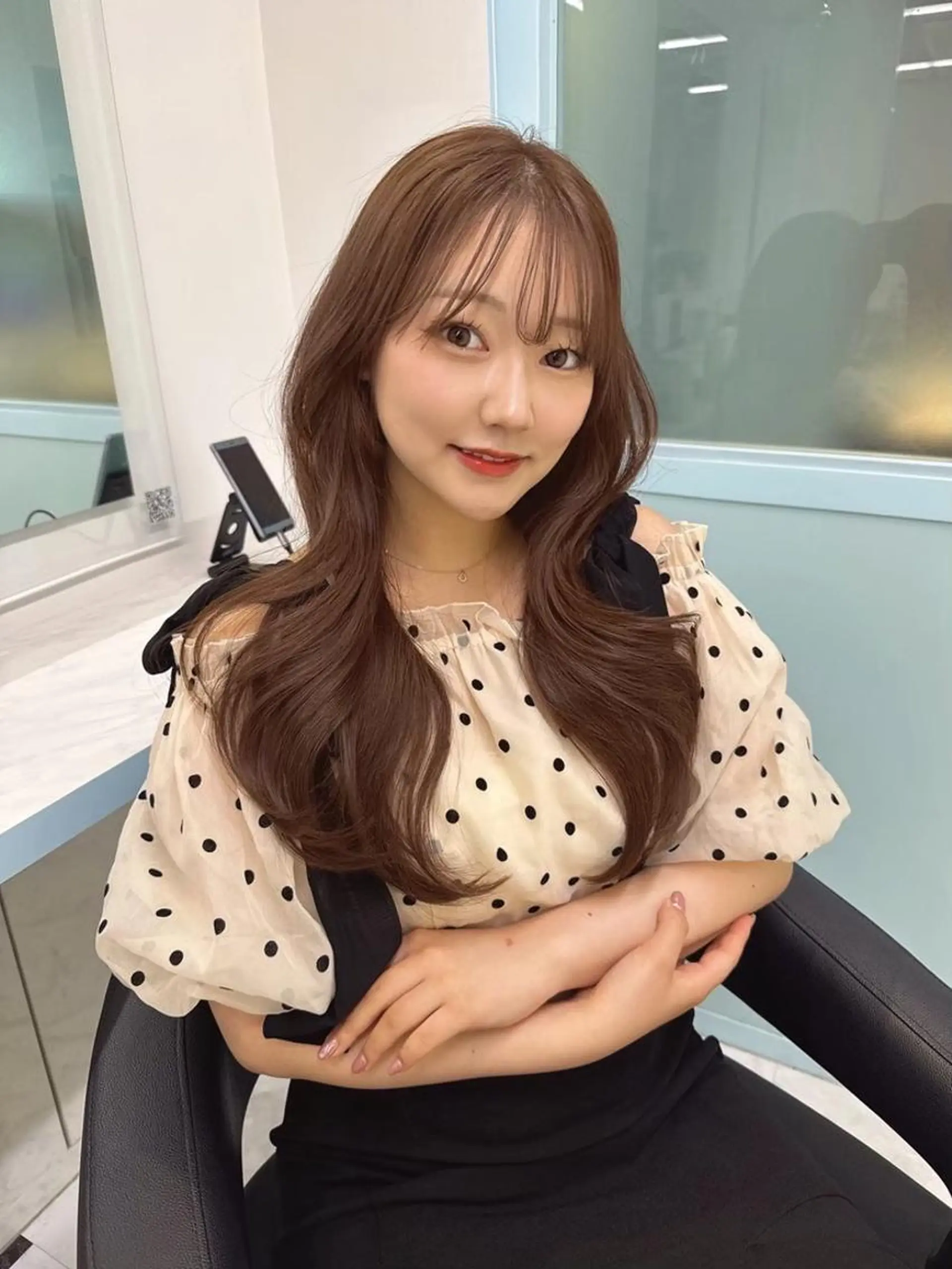 カラー 韓国🇰🇷トレンド レイヤーカット🩶のヘアスタイル