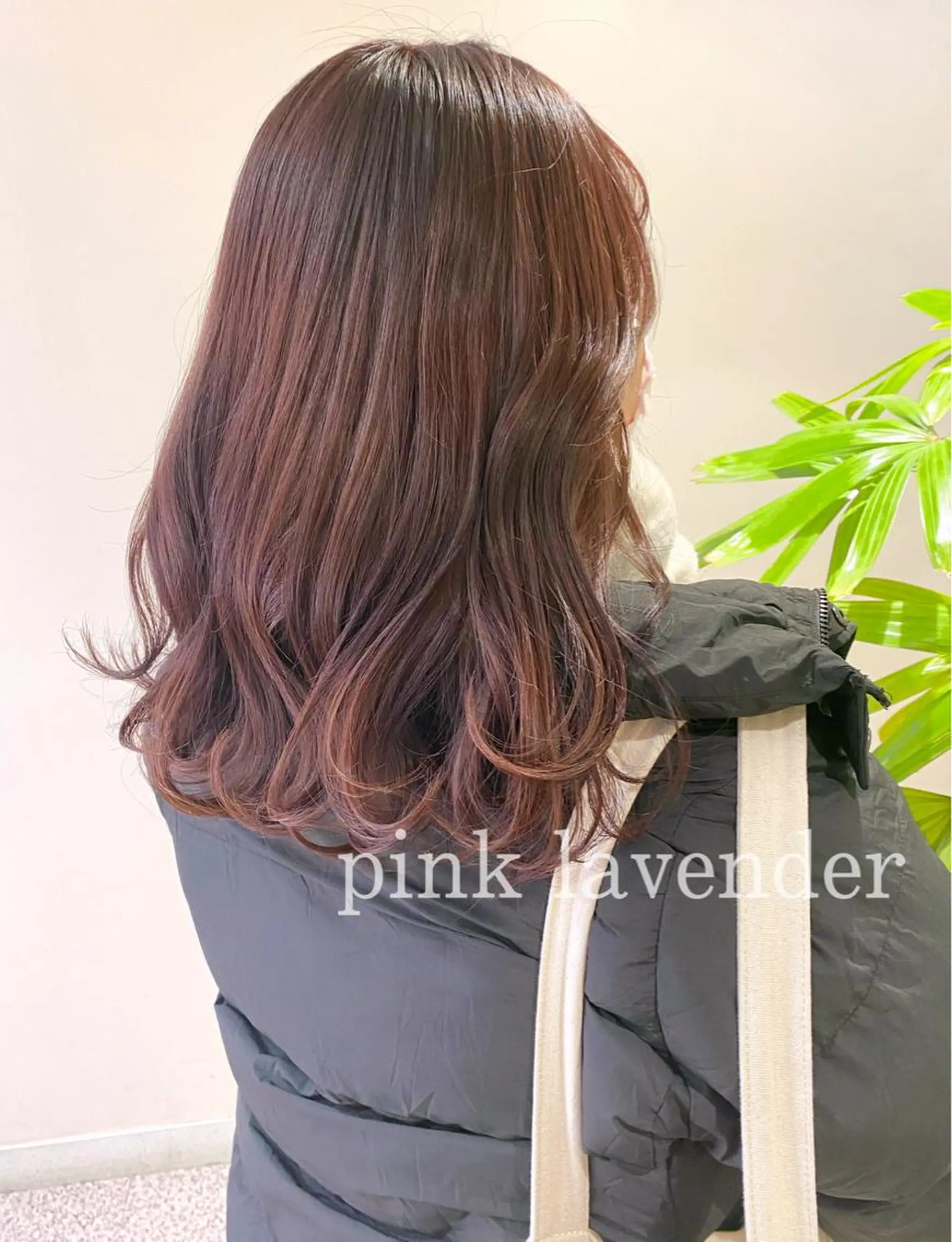 セミロング カラー clomus所属・YUKA艶髪 🌸寛ぎ部屋のヘアスタイル