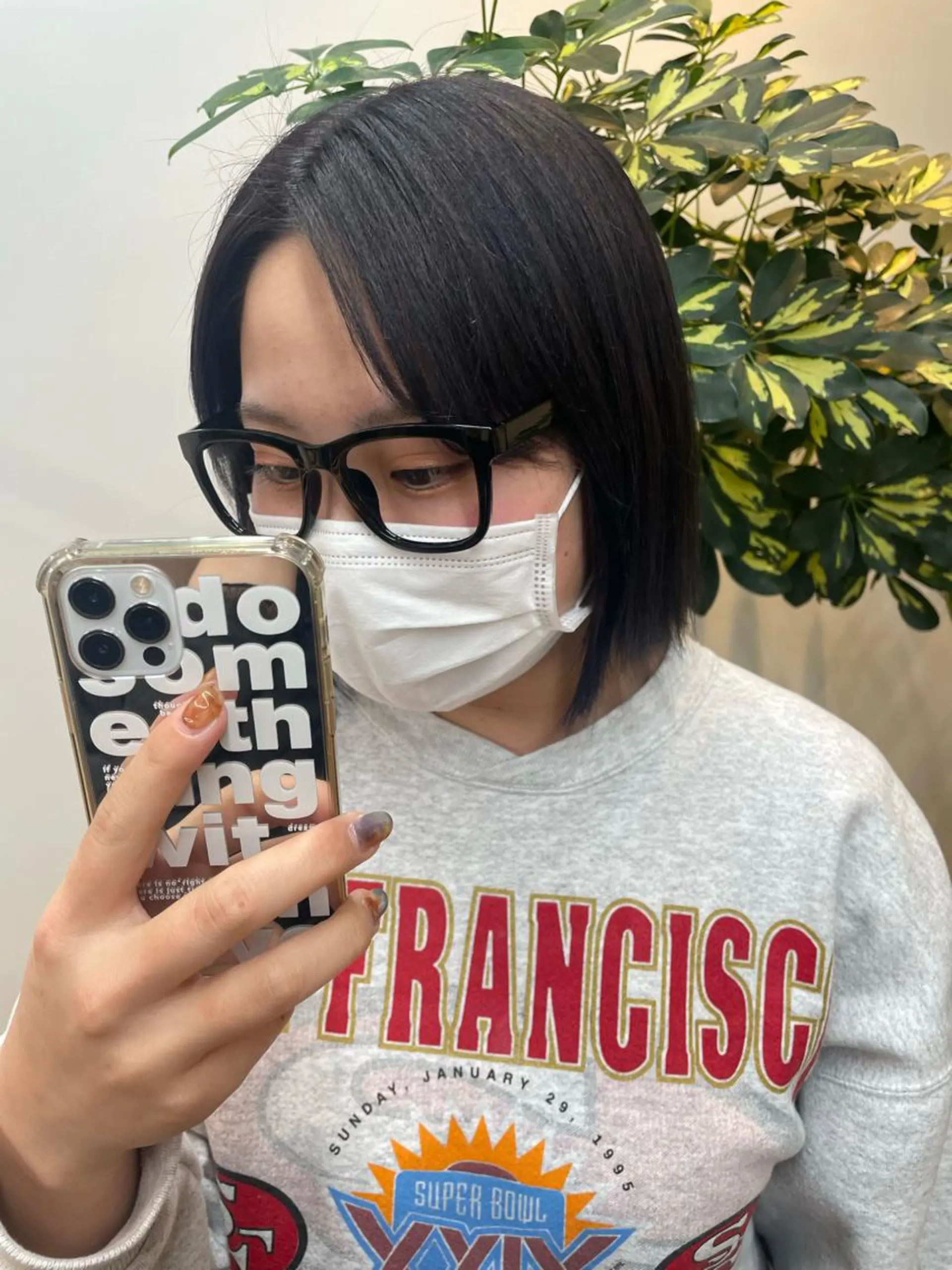 ミディアム カラー yuika .のヘアスタイル