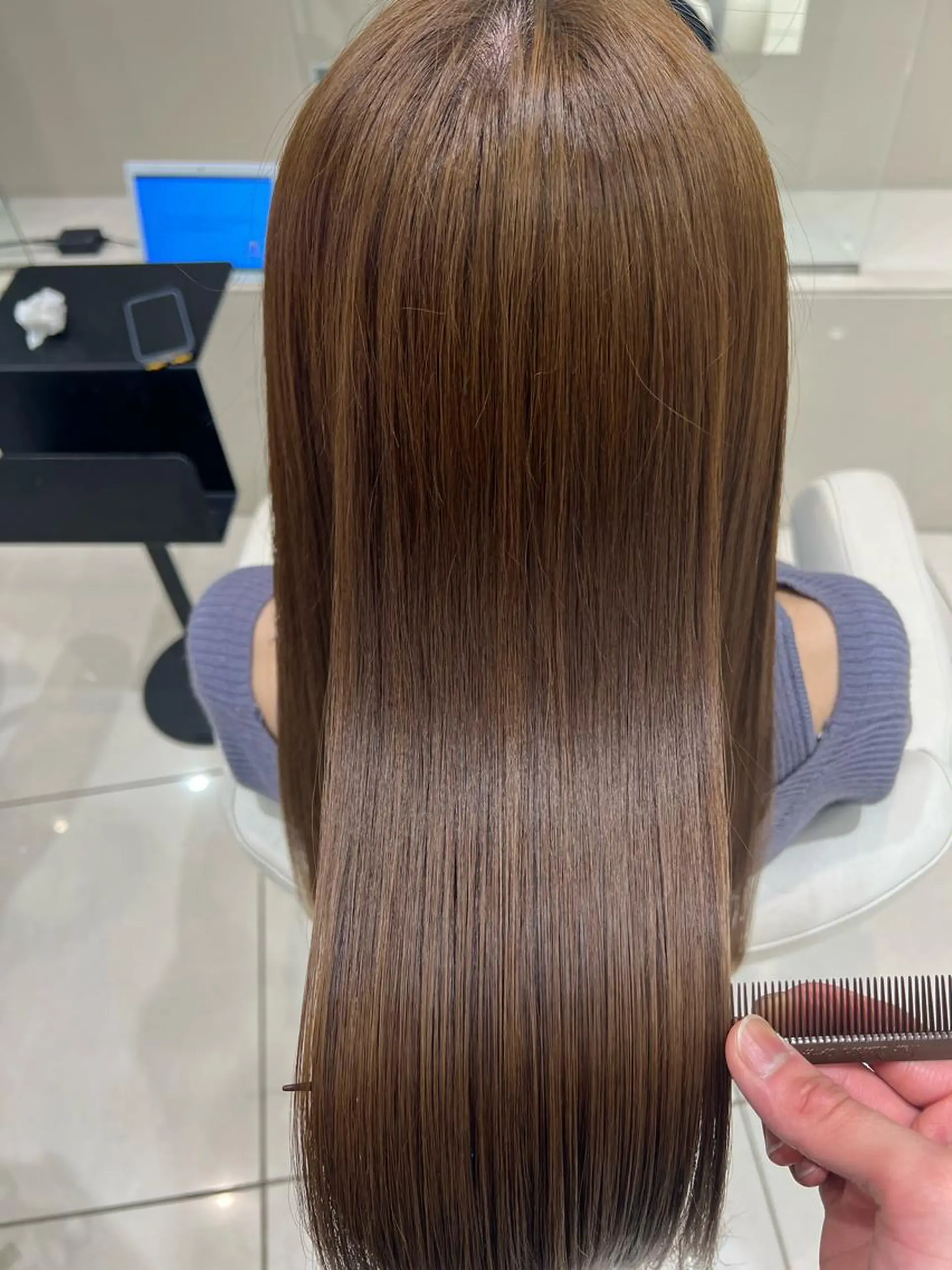 ロング 髪質改善 トリートメント カット ヘアカラー トリートメント ☃️顔周りレイヤー グレージュSHUTOのヘアスタイル