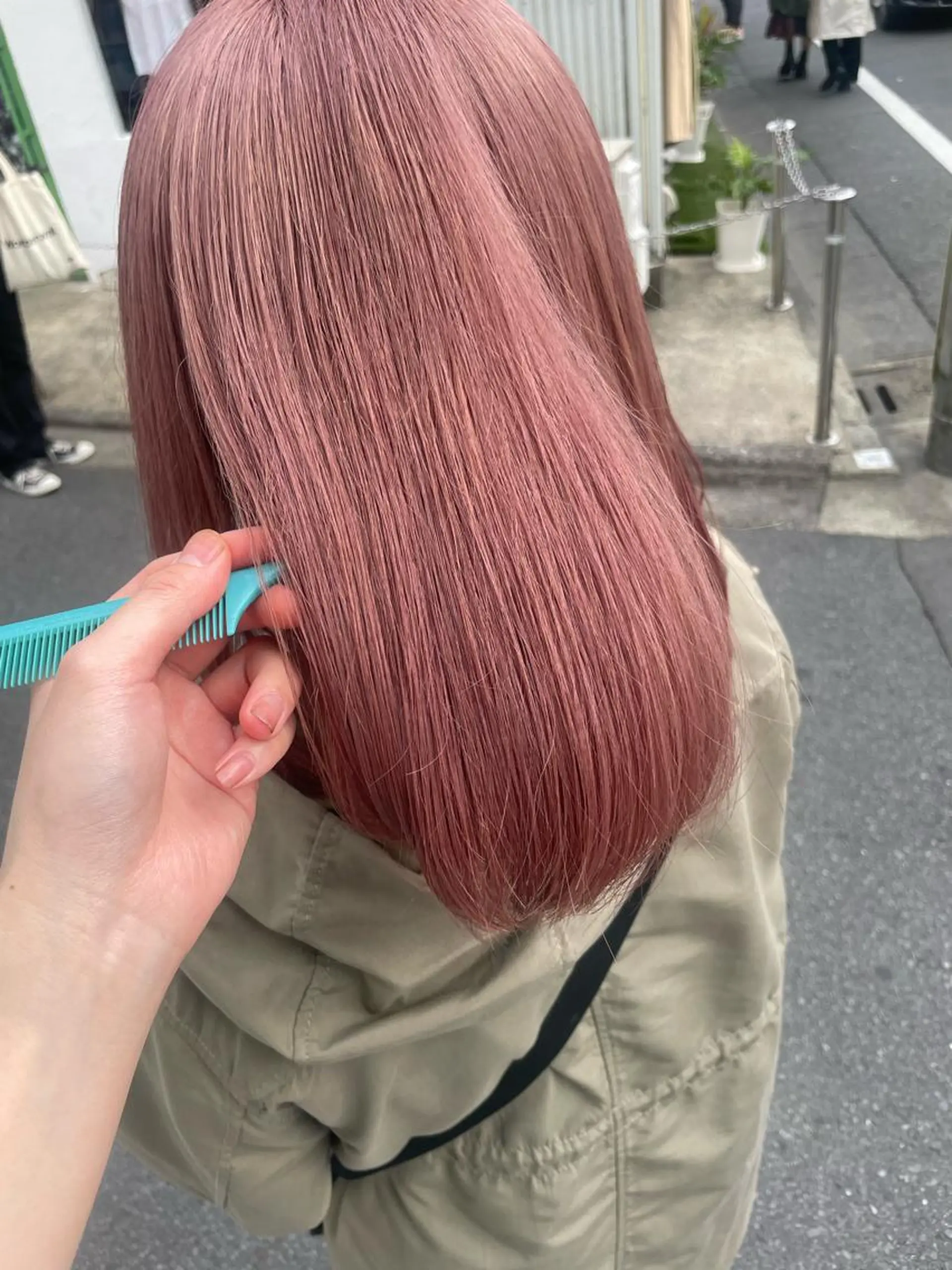 ミディアム カラー ベージュカラー ブリーチ ピンクカラー ピンクベージュ ヘアカラー 福島成美/髪質改善 縮毛矯正/カラーのヘアスタイル