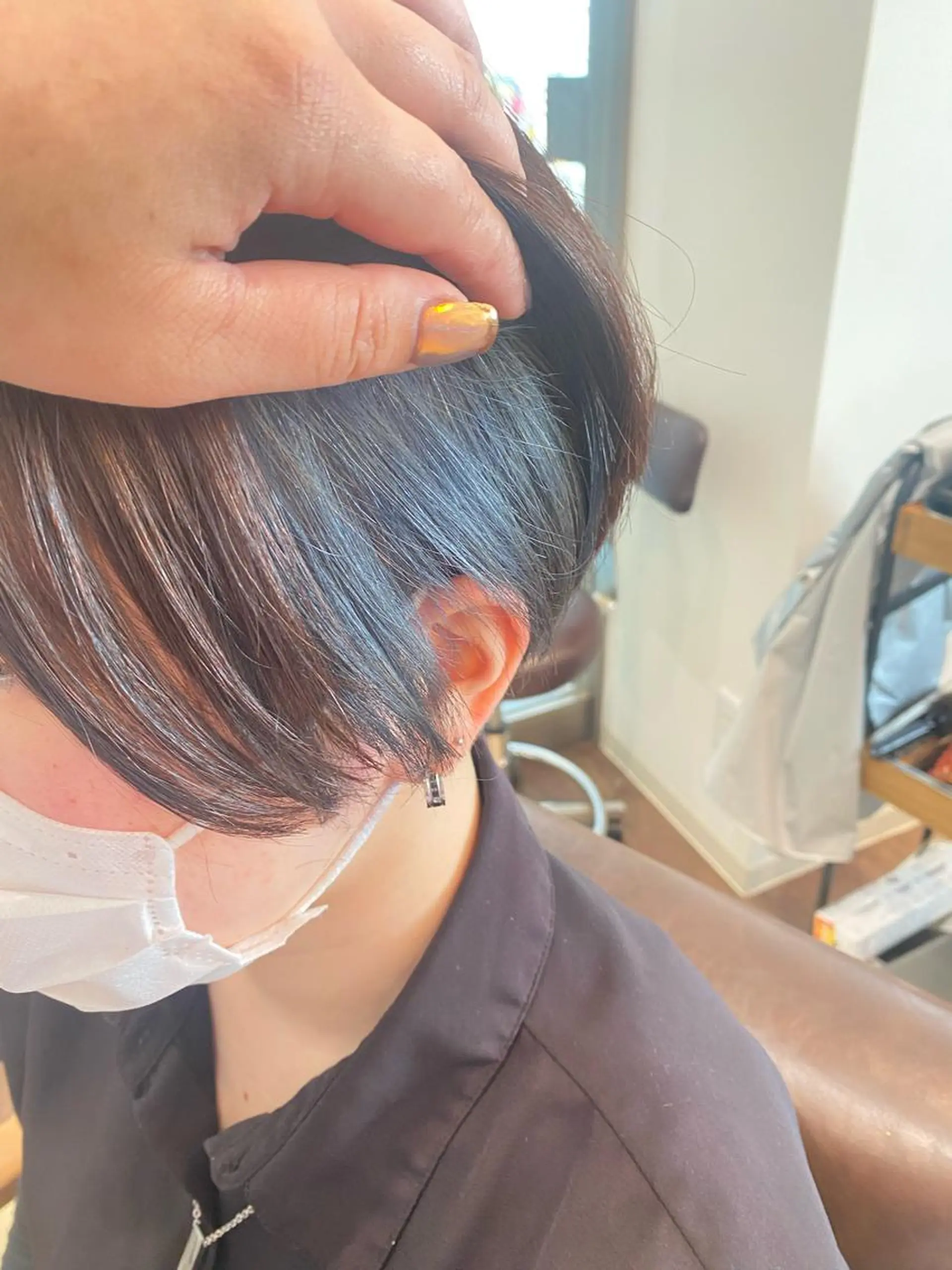カラー 大輪 日向子のヘアスタイル