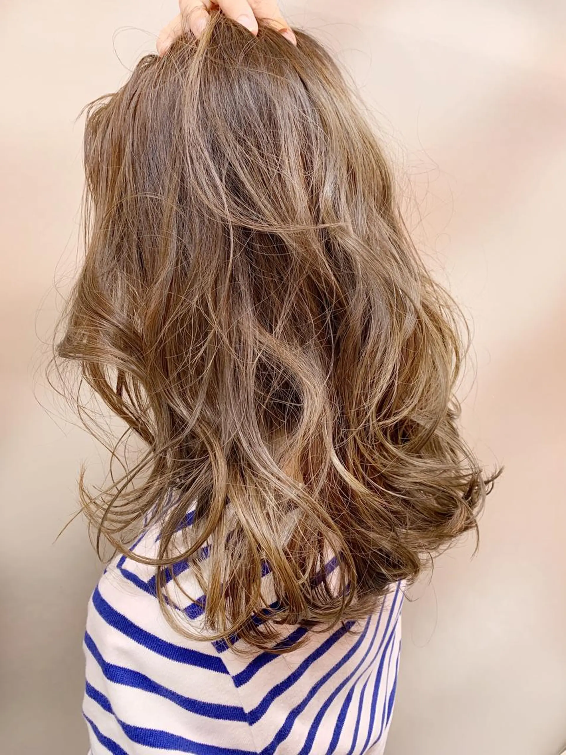 セミロング 🪞THEATER 表参道店🩰のヘアスタイル