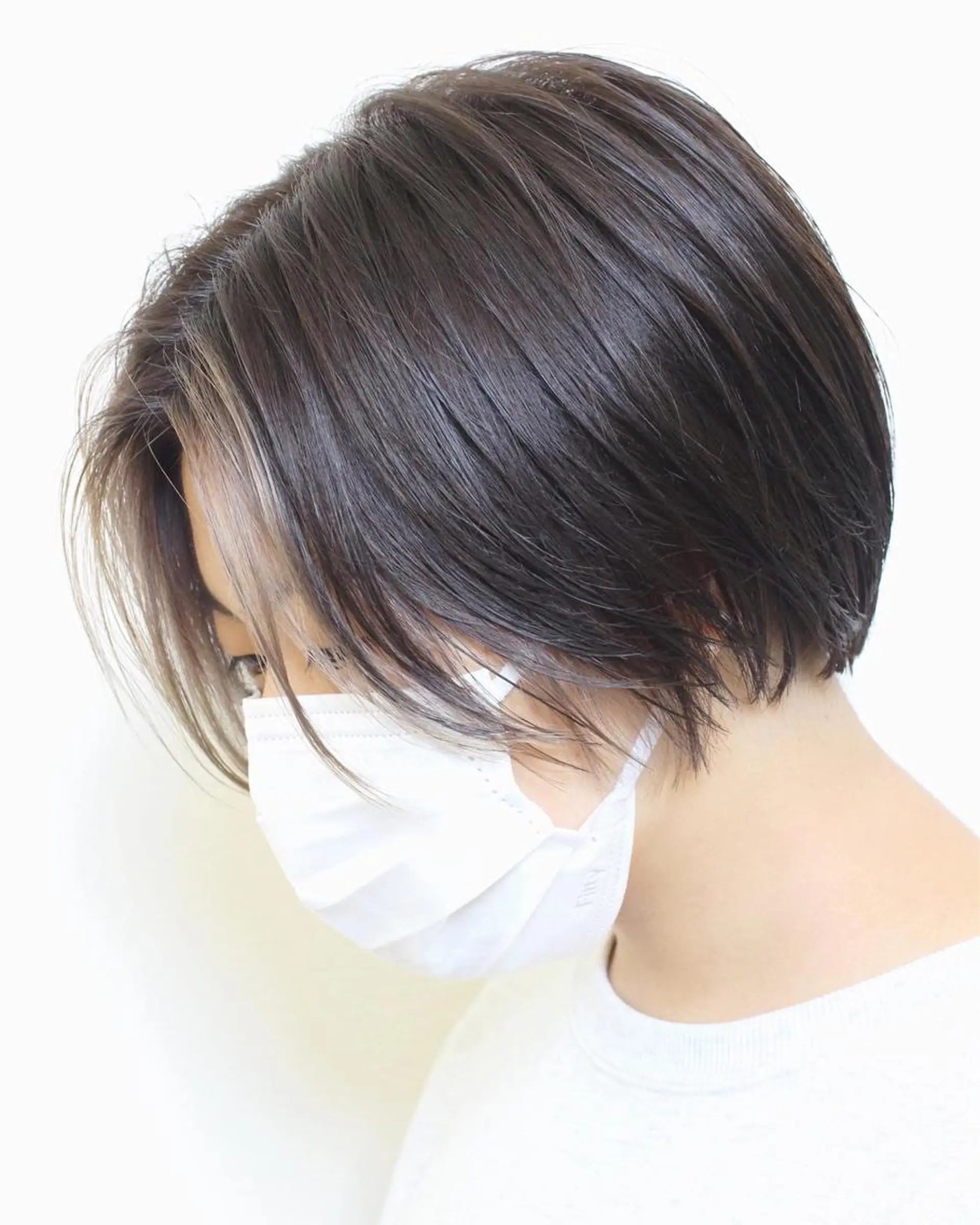 ショート カラー ミストバング  フェイスフレーミング ショートヘア カット ヘアカラー 土居 正季のヘアスタイル