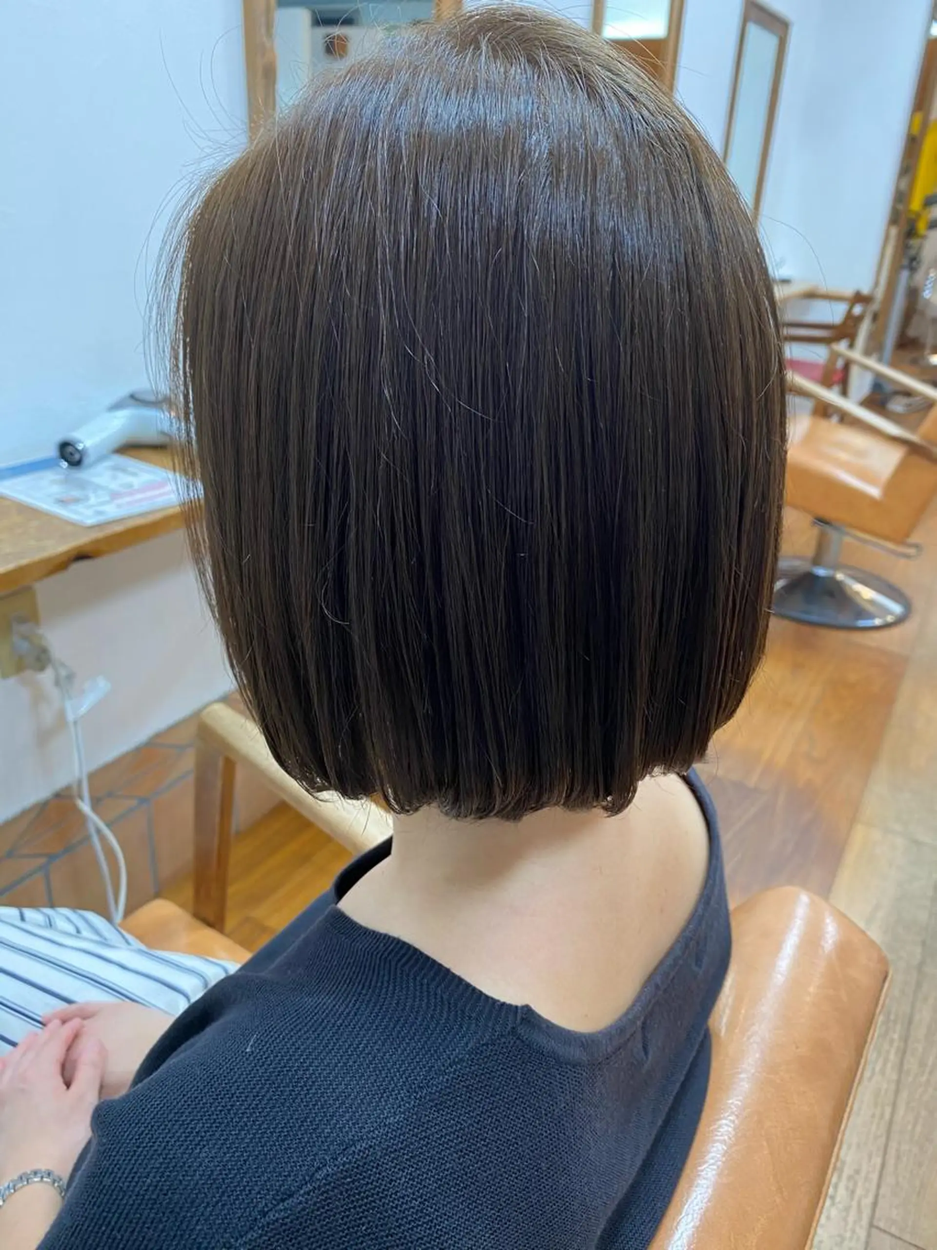 ミディアム カラー 安澤 彩奈のヘアスタイル