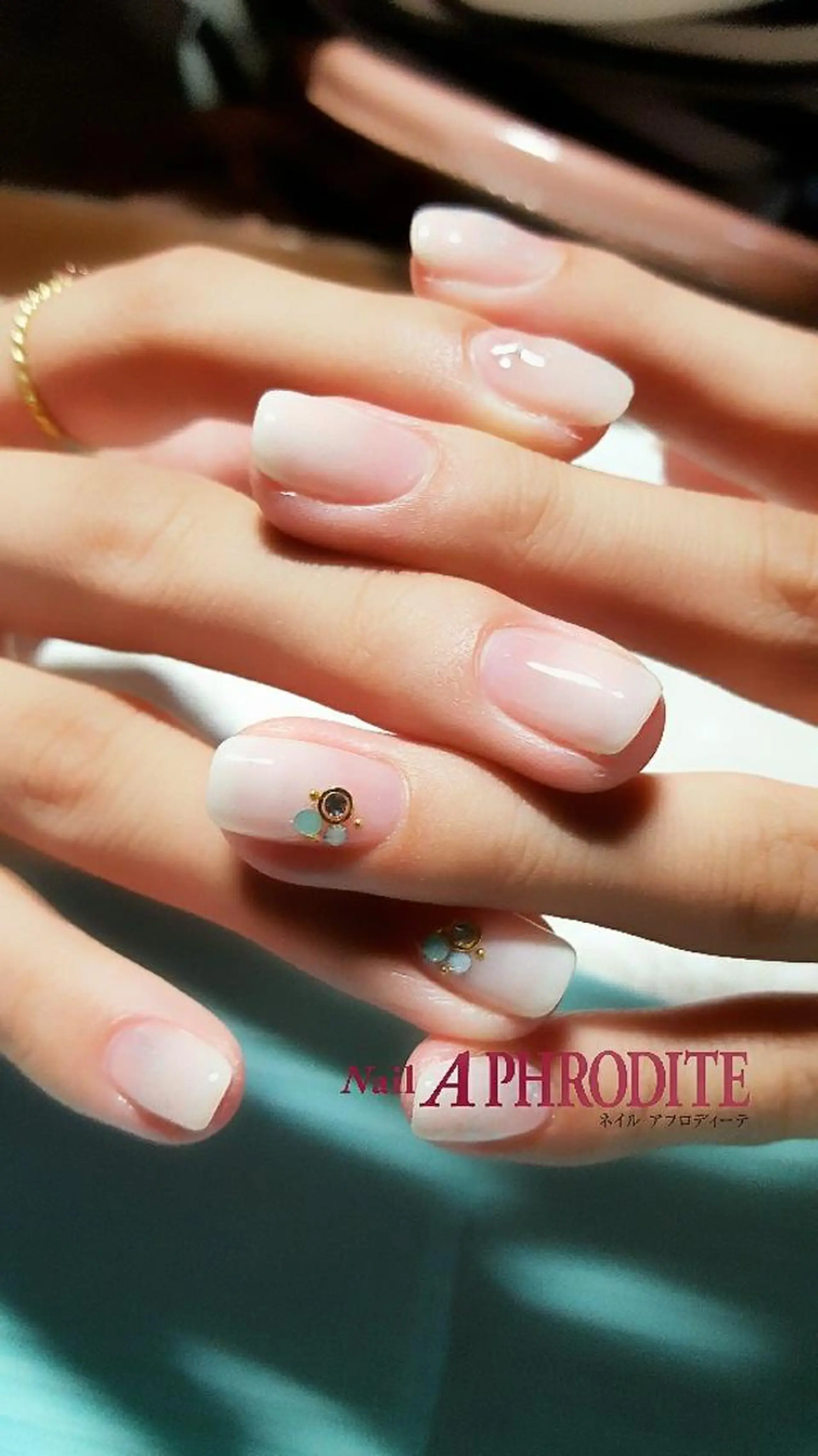 ネイル オフィスネイル シンプルネイル Nail  Aphroditeのネイルデザイン
