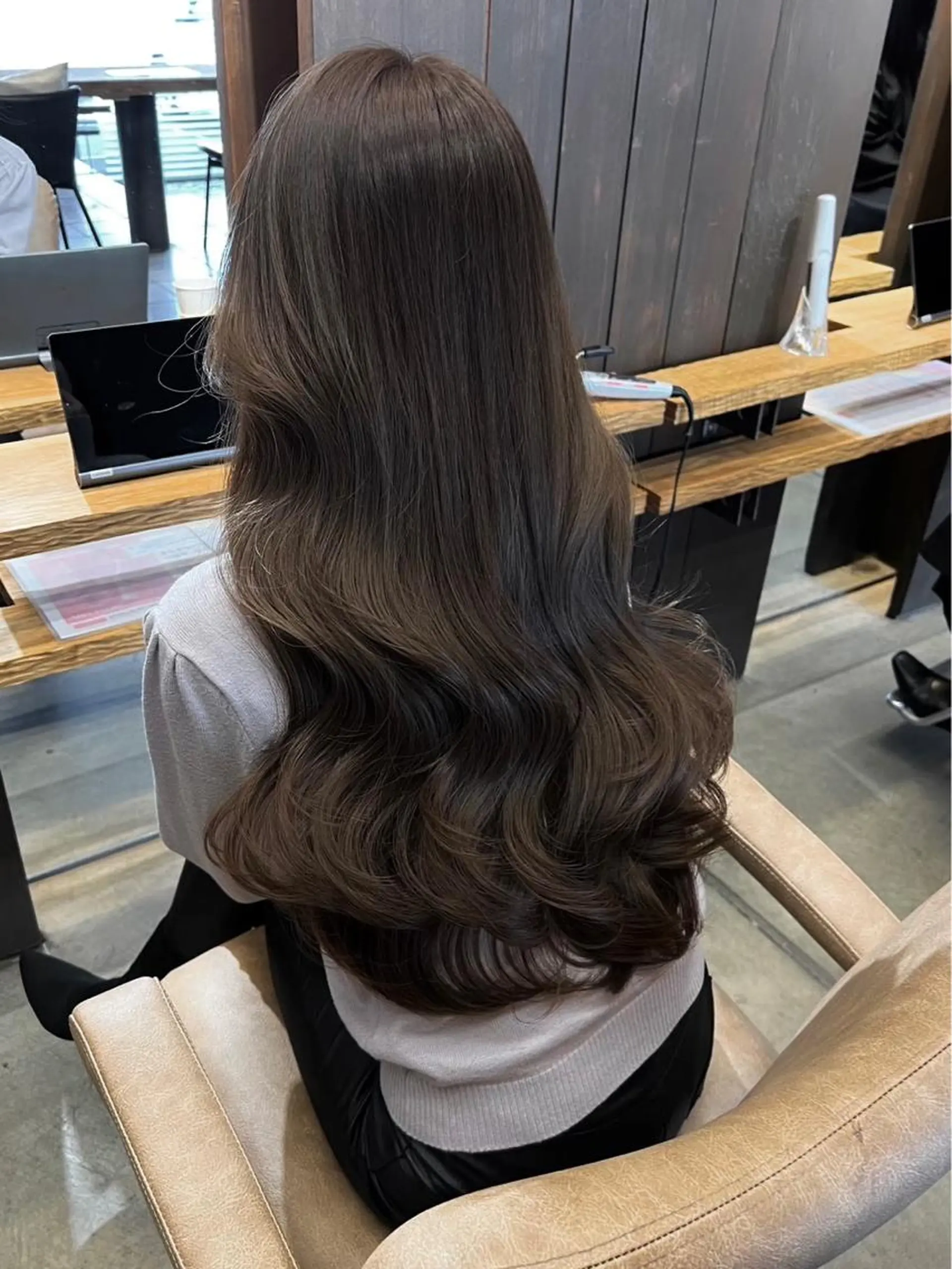 ロング カラー くびれヘア 韓国風ヘア カット ヘアカラー トリートメント 韓国ヘア/レイヤー /大嶽佑馬のヘアスタイル