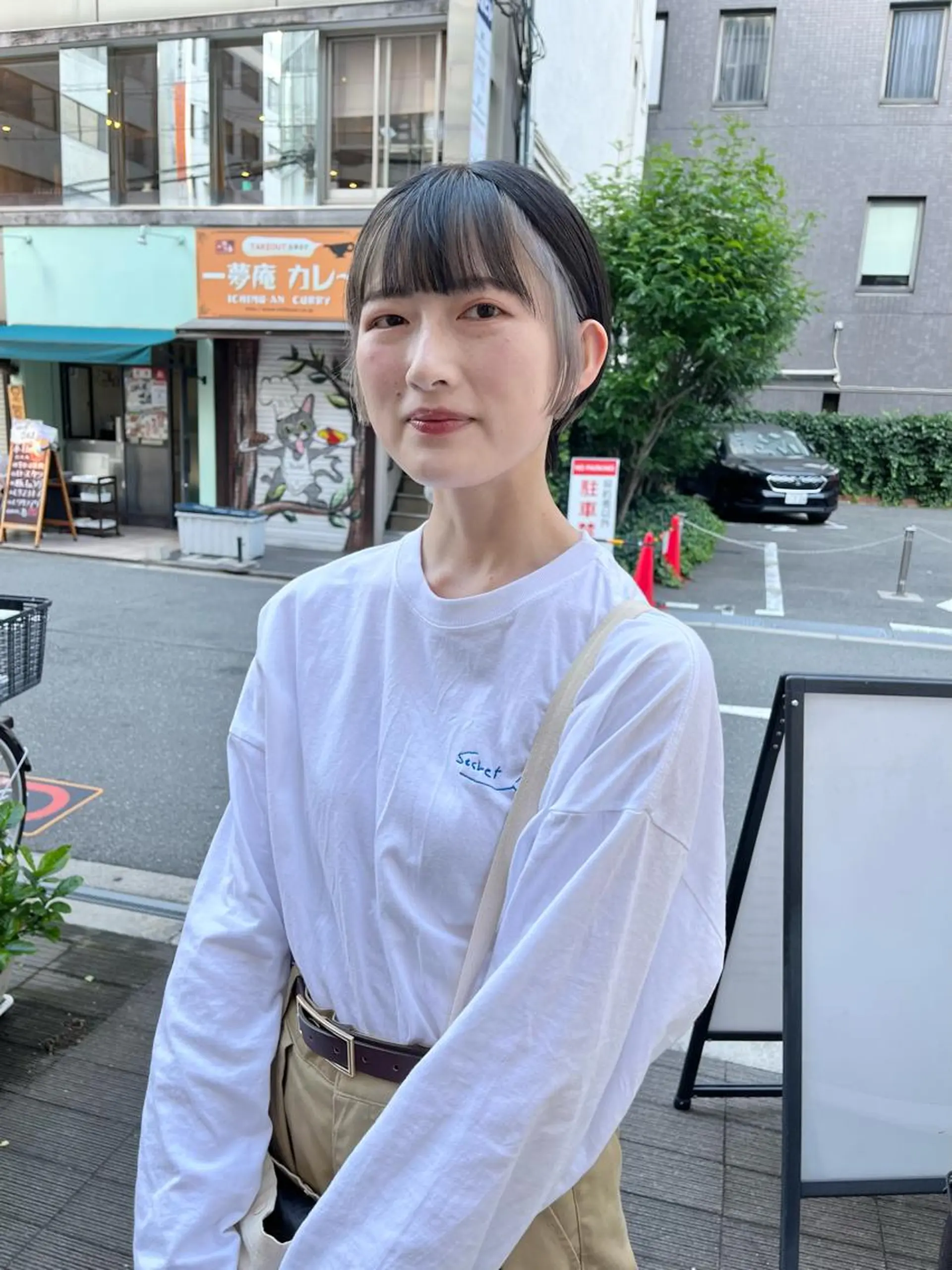 ショート カラー ショートボブ ダブルカラー ハイトーンカラー インナーカラー シルバー カット ヘアカラー ショート/パーマ/ カラー/FUKOのヘアスタイル