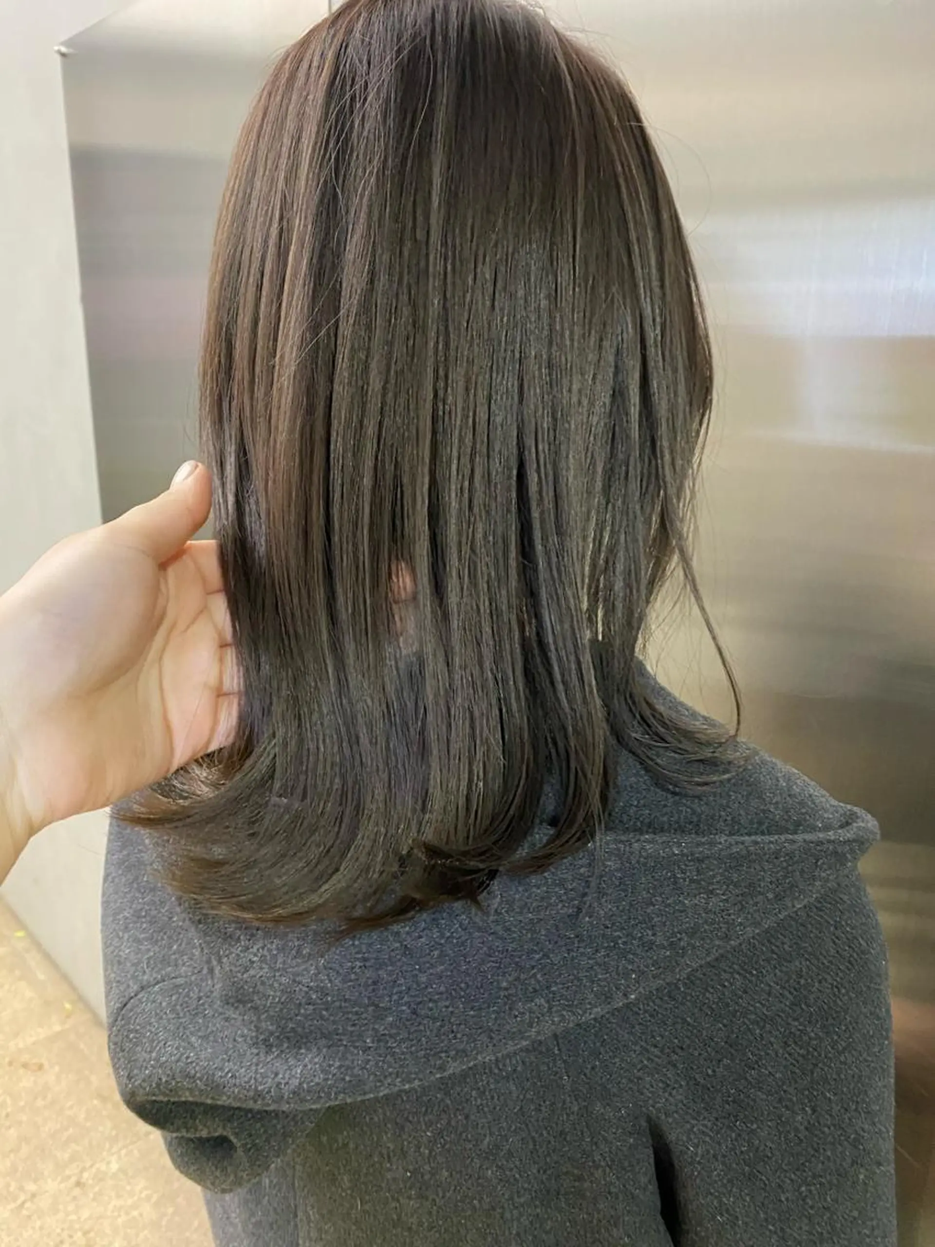 セミロング カラー 🥣 hashi 🛋️のヘアスタイル