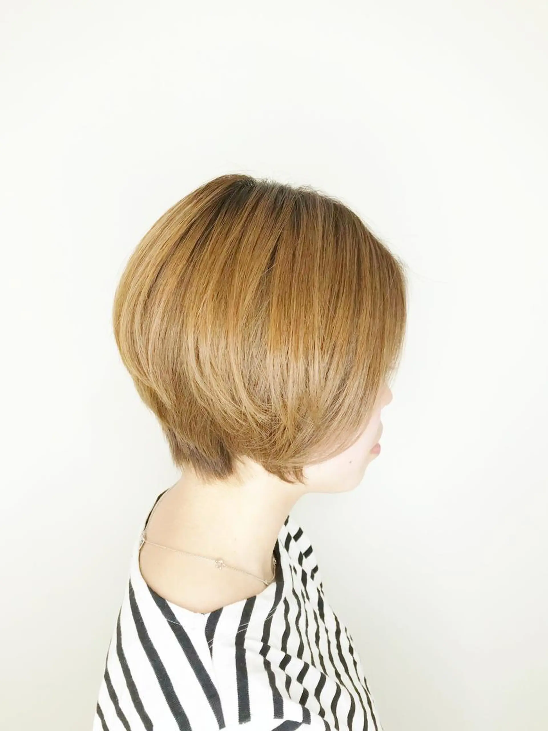 ショート カラー 赤み消しカラー /透明感カラー 上長のヘアスタイル