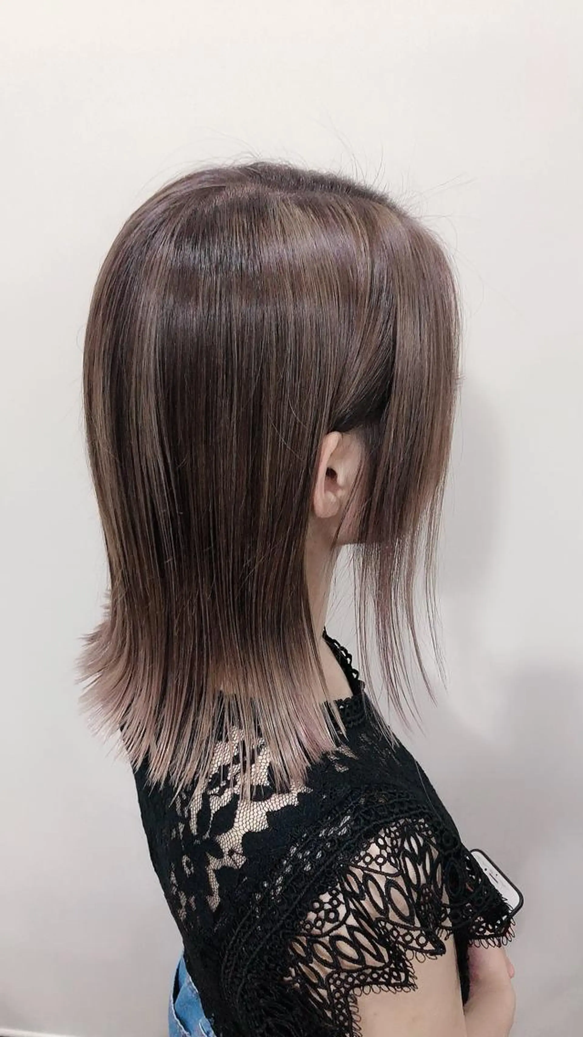 ミディアム Well's TAIGAのヘアスタイル