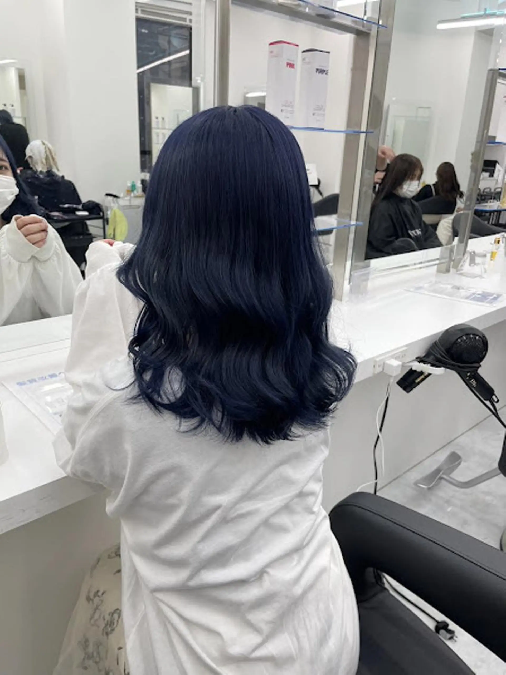 カラー 🪞official FRUITS渋谷🩰のヘアスタイル