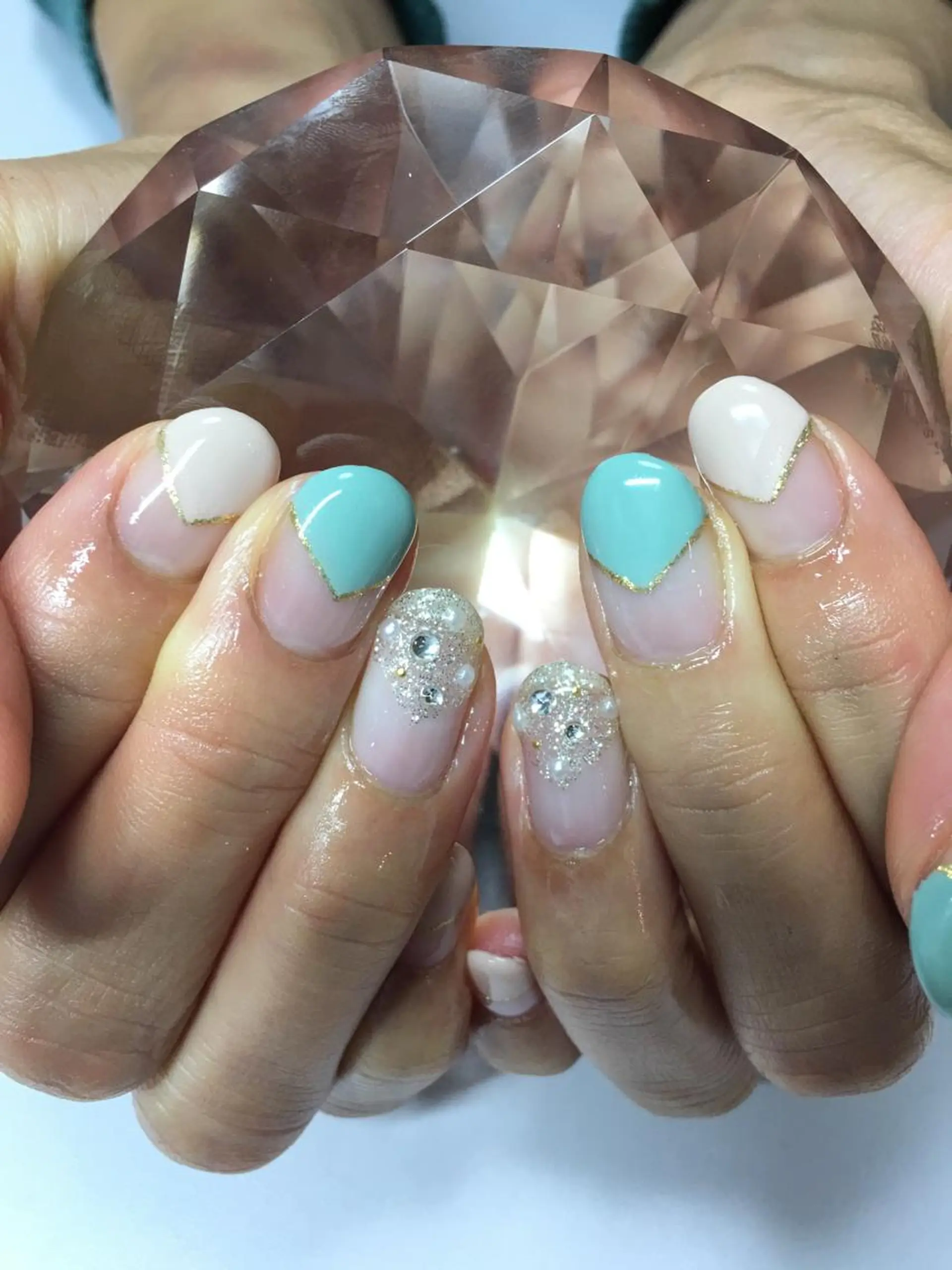 ネイル フレンチネイル glow_ nailのネイルデザイン