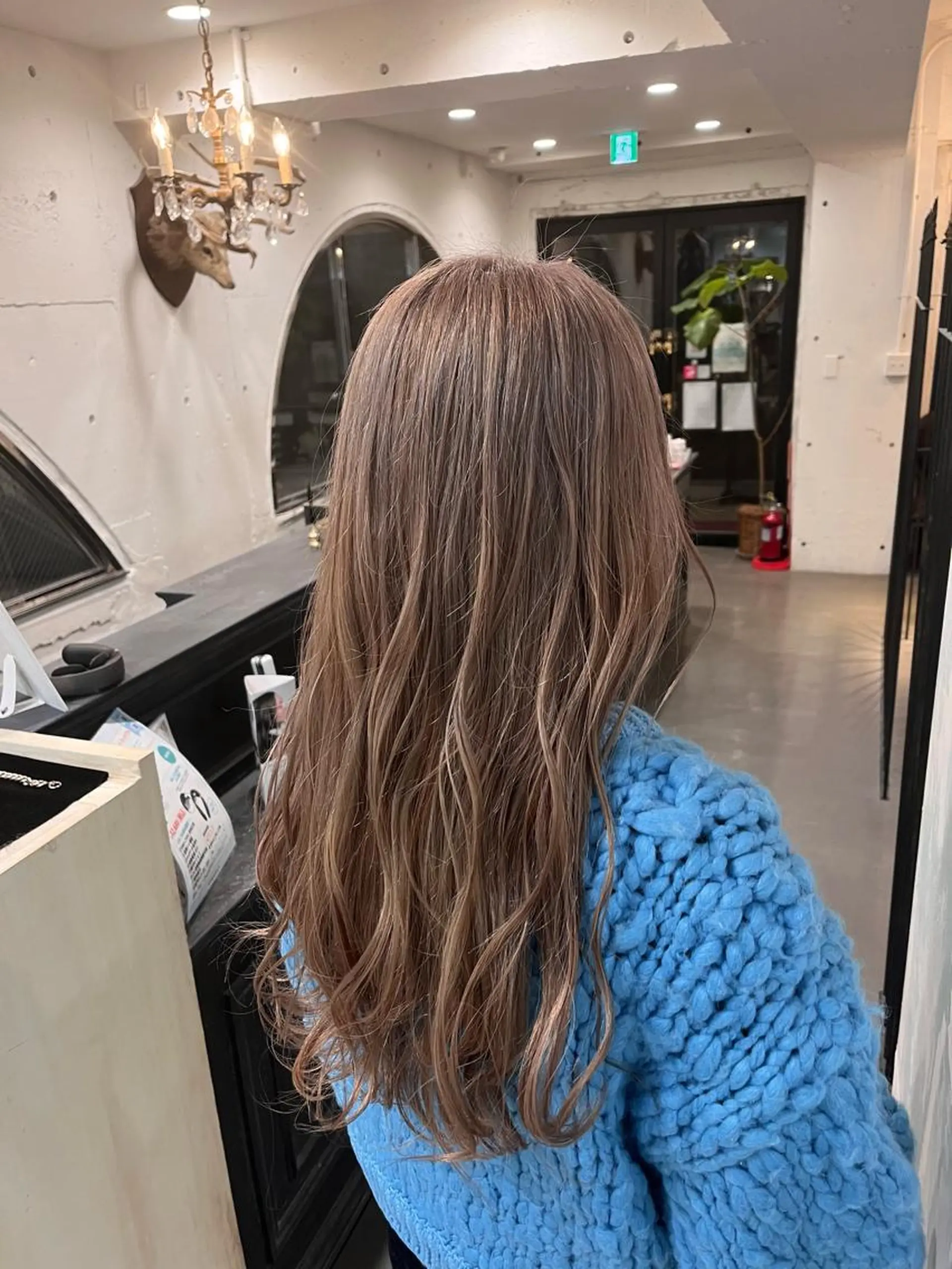 ロング カラー ヘアカラー カラーが上手い 辻悠月のヘアスタイル