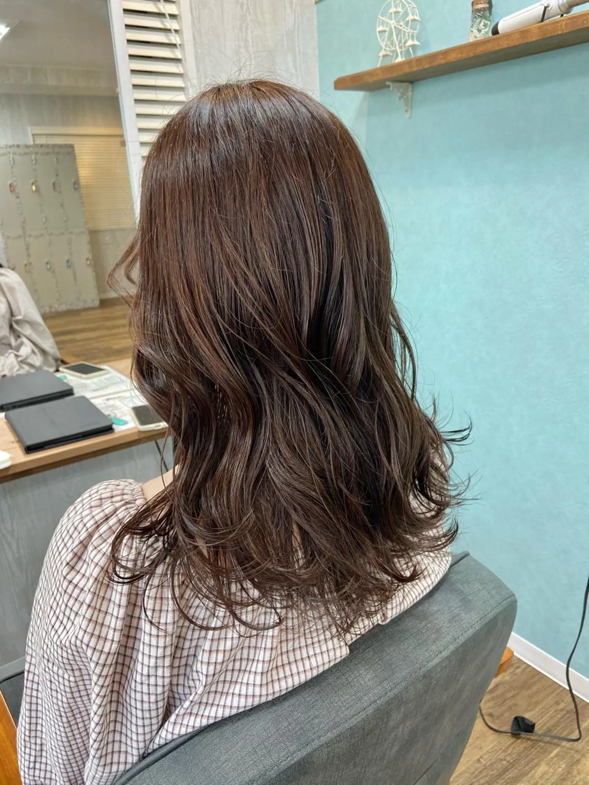 セミロング チョコレートブラウン カット ヘアカラー トリートメント TELA HAIR 南柏店のヘアスタイル