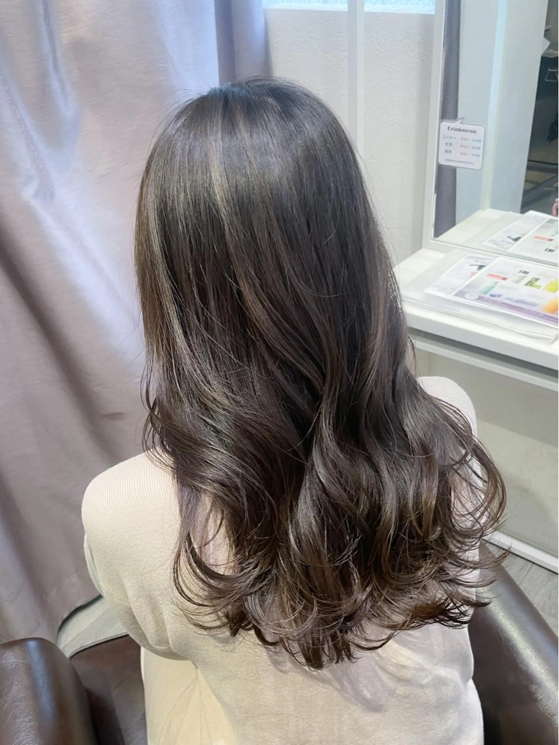 セミロング カラー Grand Link （グランリンク）のヘアスタイル