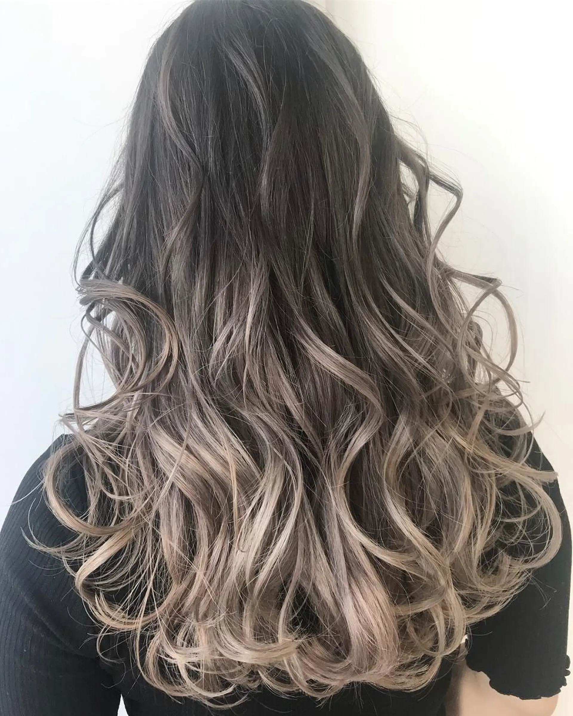 ロング カラー ヘアアレンジ ブリーチ&似合せボブ 田中寛十のヘアスタイル