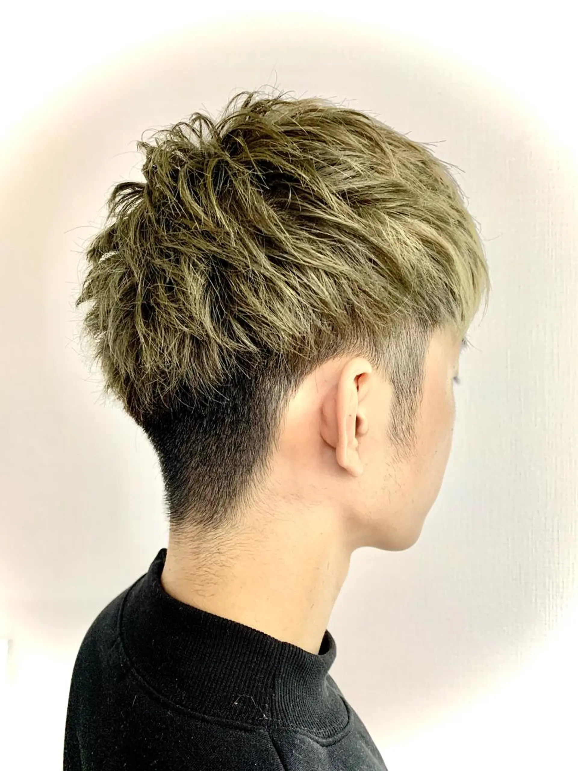 ショート カラー メンズ カット ヘアカラー ゲーマー美容師 KENTOのヘアスタイル