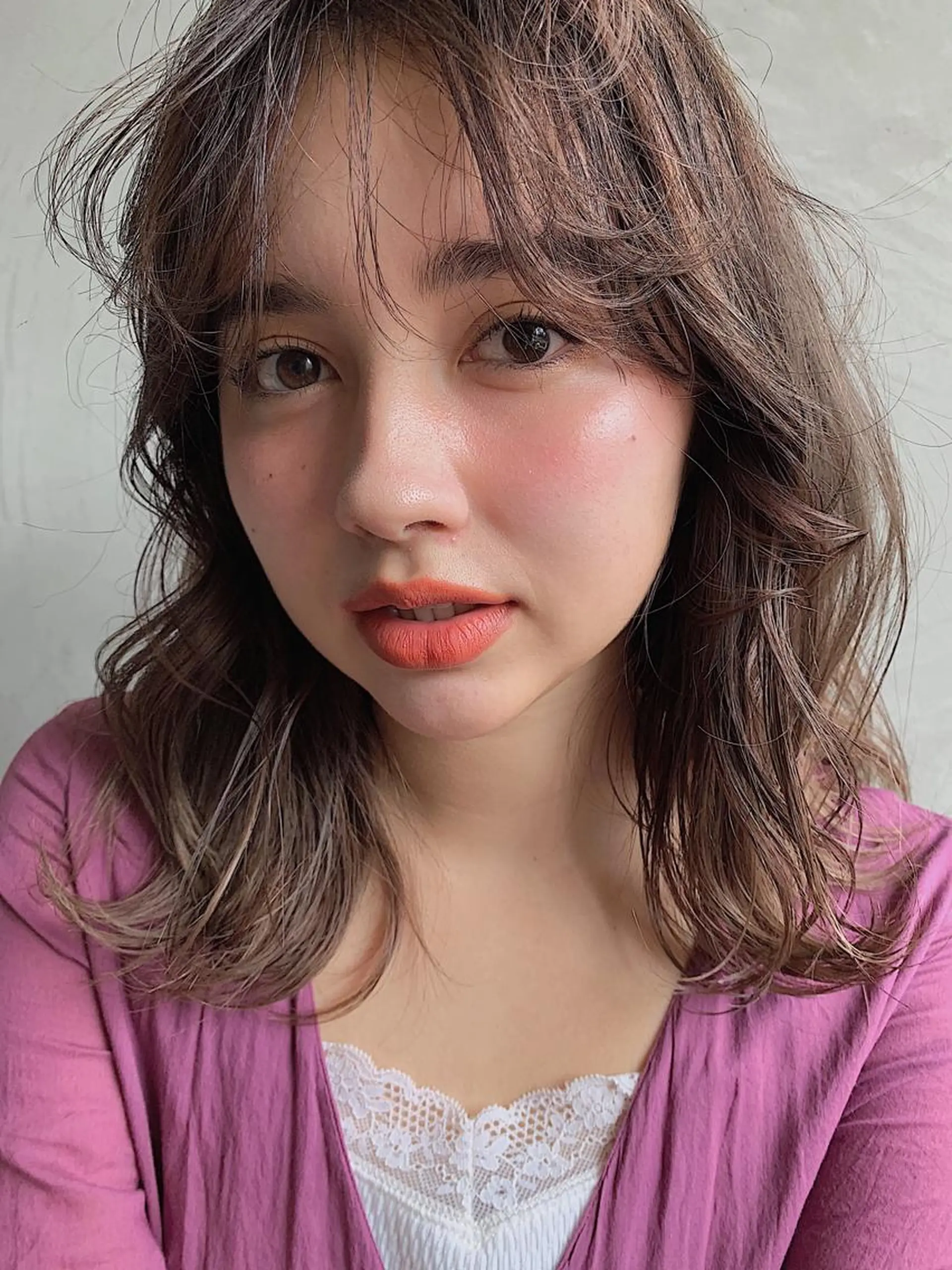 ミディアム 江原 綾花のヘアスタイル