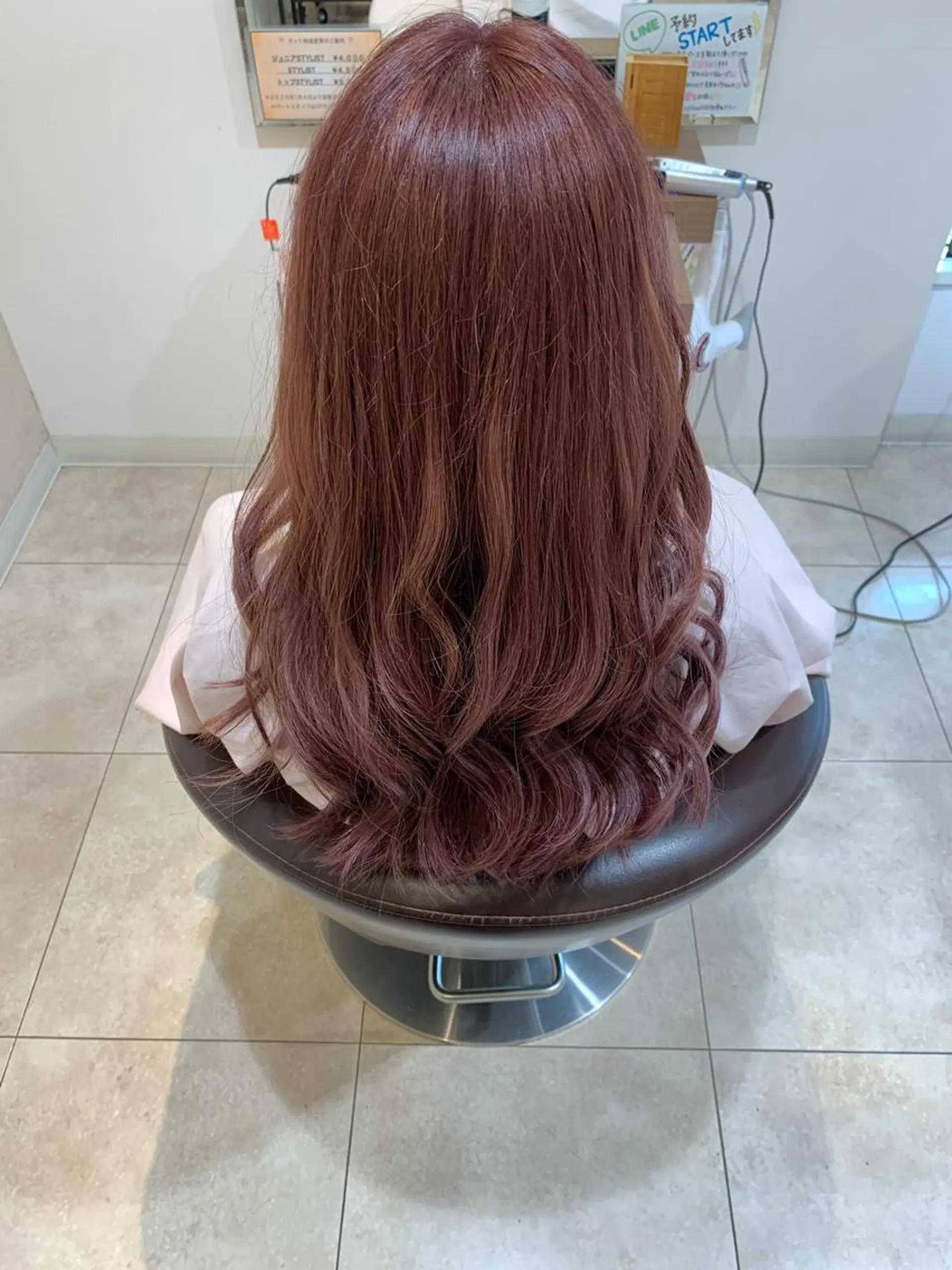 ロング カラー アッシュ 透明感カラー ピンクカラー ピンクアッシュ clocca所属・鵜飼 真伍のヘアスタイル