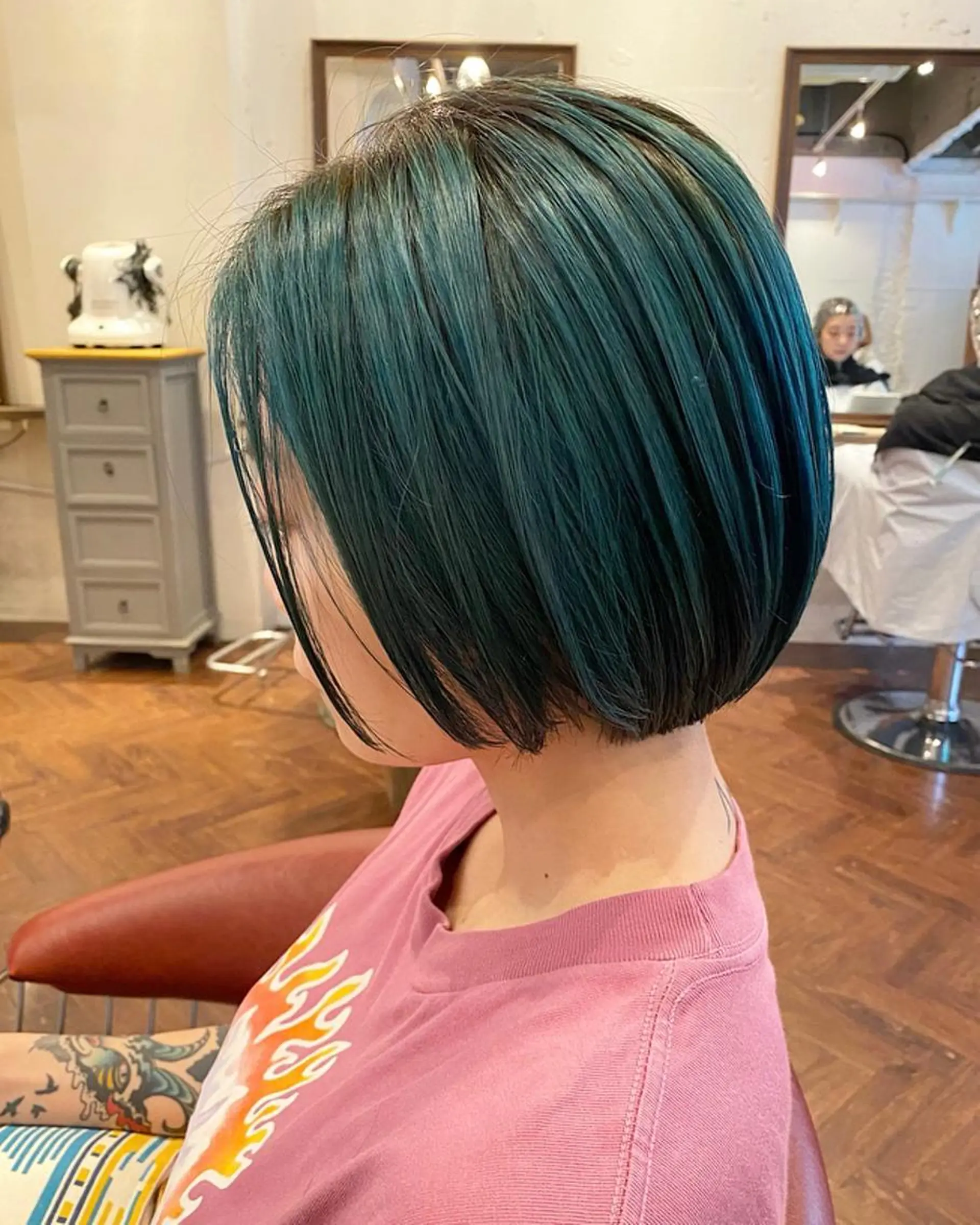 ショート カラー ブルーカラー 🌈🌸あおき みちる🌟💗のヘアスタイル