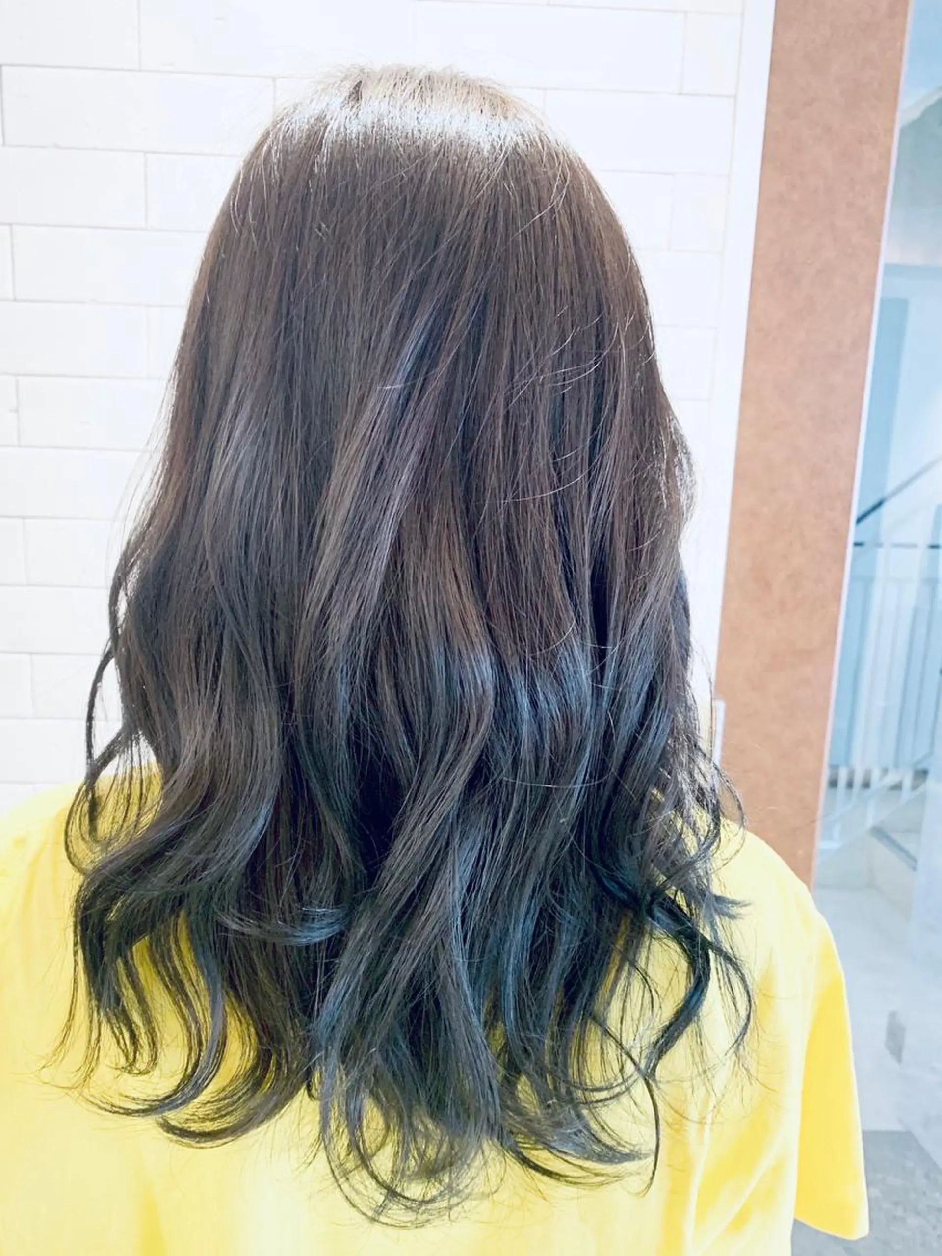 ロング カラー ネイビーカラー 坂本 なつきのヘアスタイル