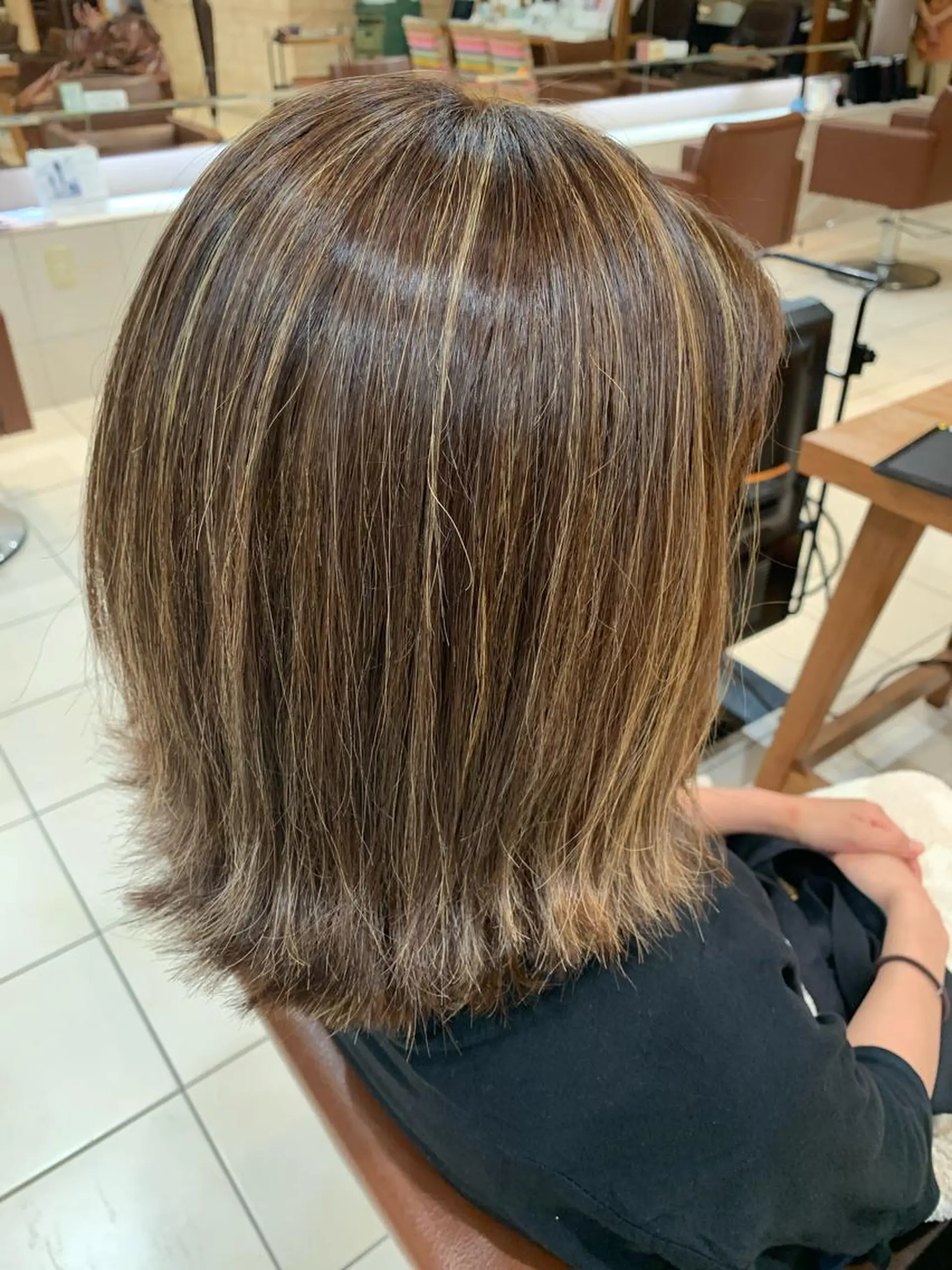 ミディアム カラー カット ヘアカラー トリートメント ハイトーンカラー🩵 耳ツボジュエリー👂のその他イメージ