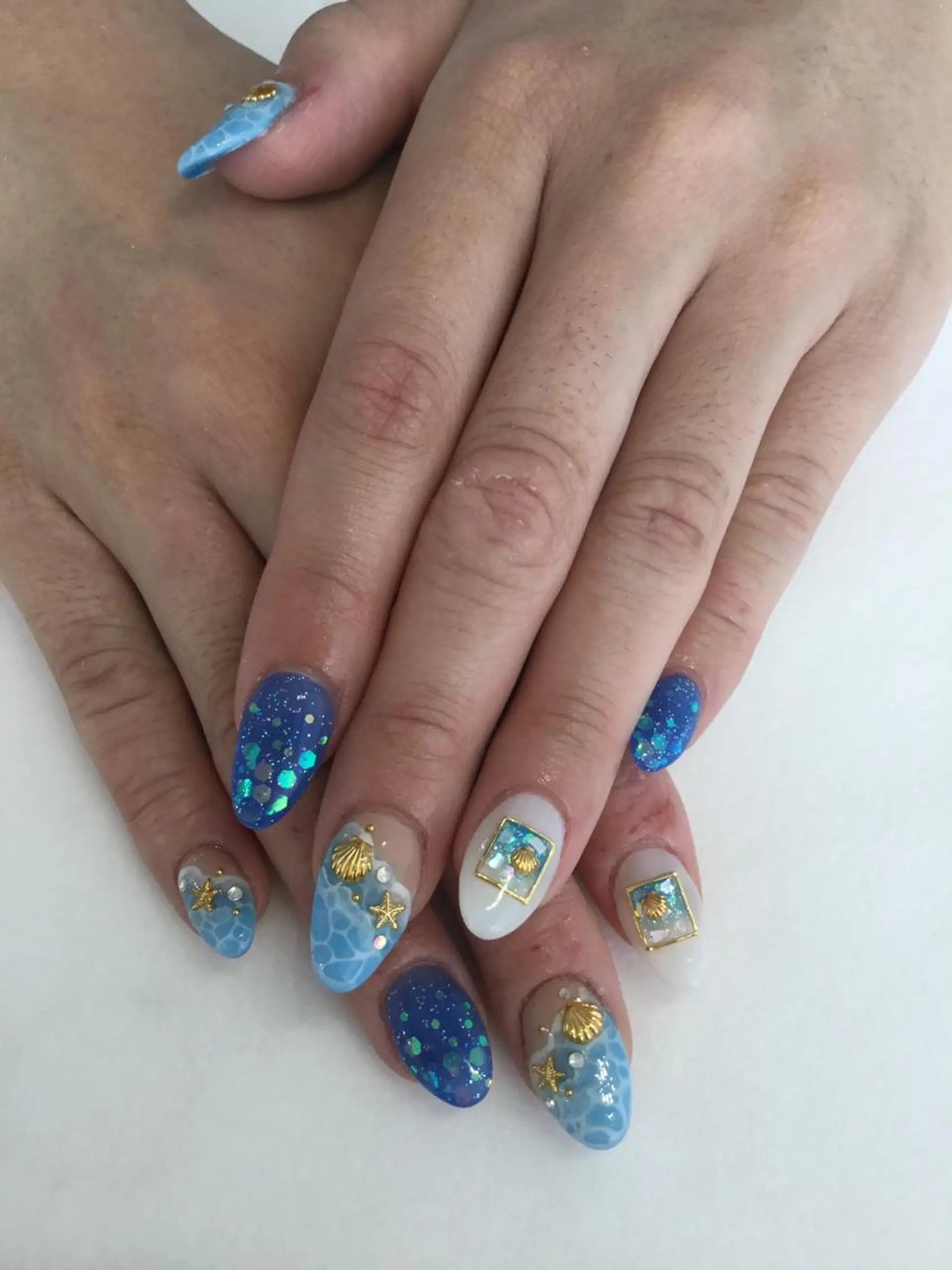 ネイル ハンドネイル 💎🐰 saki. m 🐰💎のネイルデザイン