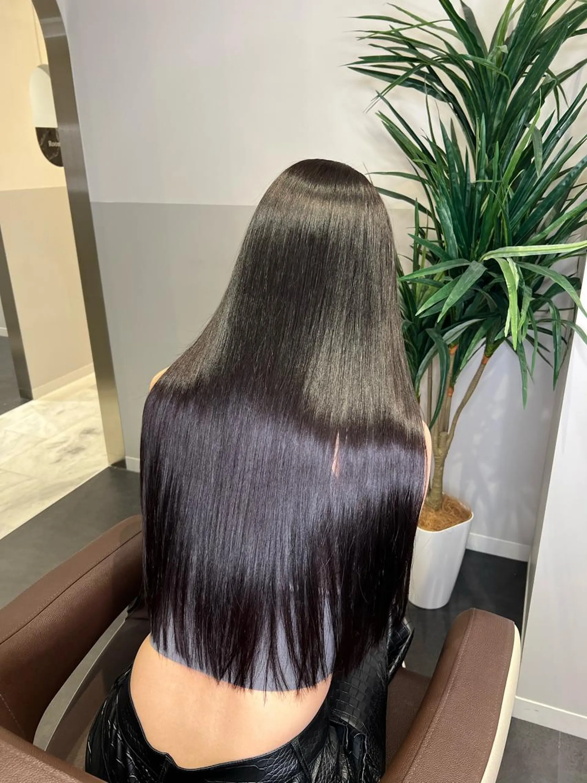 ロング 韓国風カラー 髪質改善 韓国風ヘア 縮毛矯正 トリートメント SALOWIN east店6F所属・TAKUMI 【美髪特化】のヘアスタイル