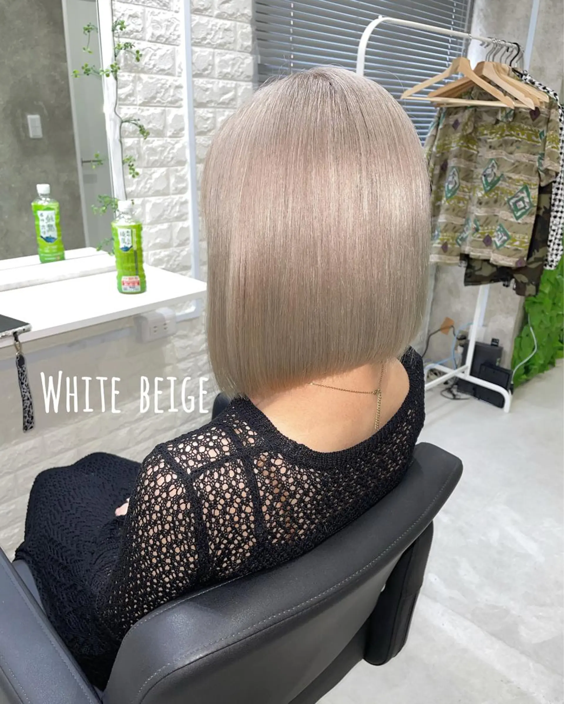 ショート カラー ベージュカラー ホワイトベージュ ヘアカラー トリートメント Nino（ニーノ）所属・にしき さんのヘアスタイル