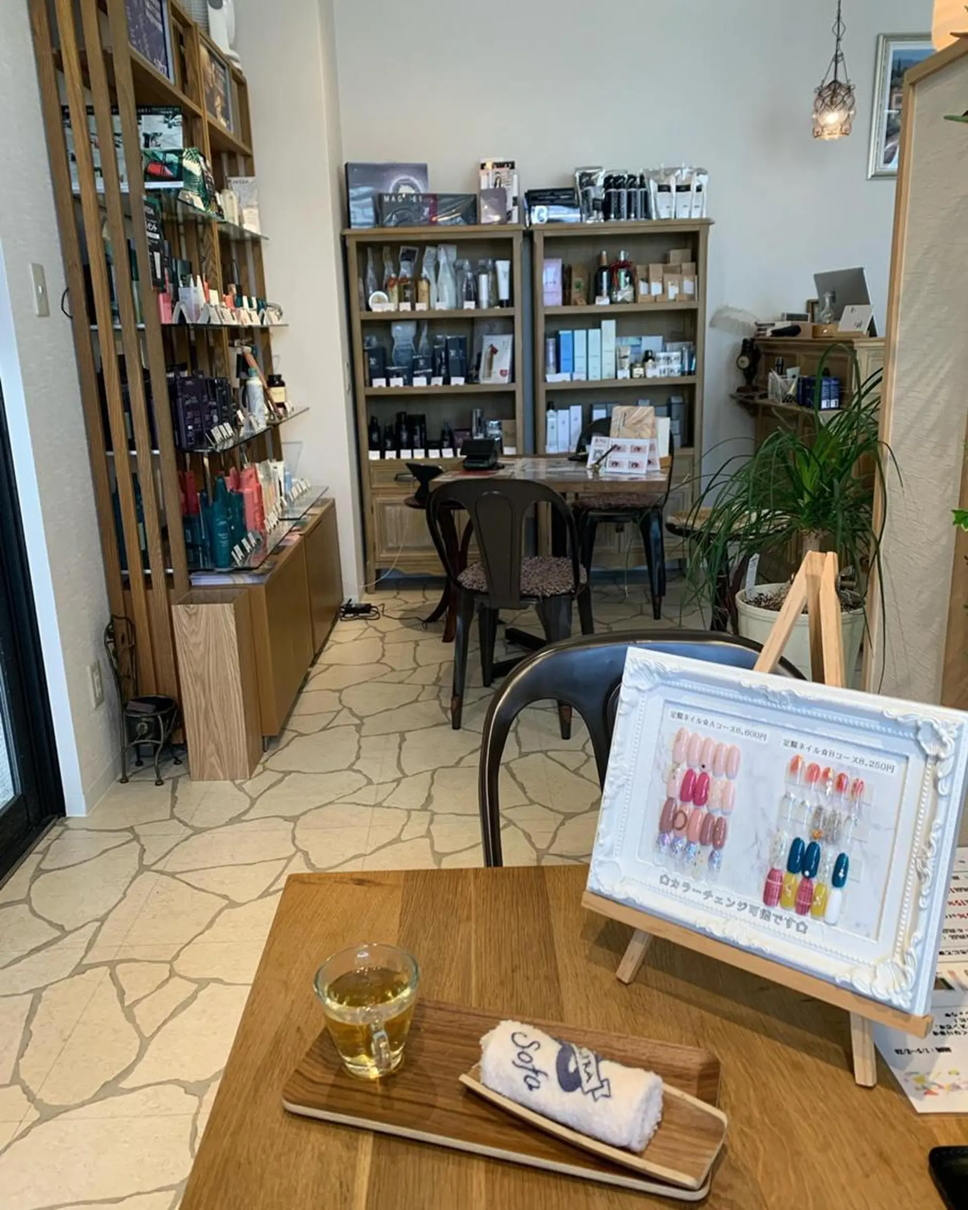 ネイル マツエク・マツパ まつげパーマ ボリュームラッシュ ジェルネイル ニュアンスネイル パラジェル 髙橋 敦子のマツエク・マツパデザイン