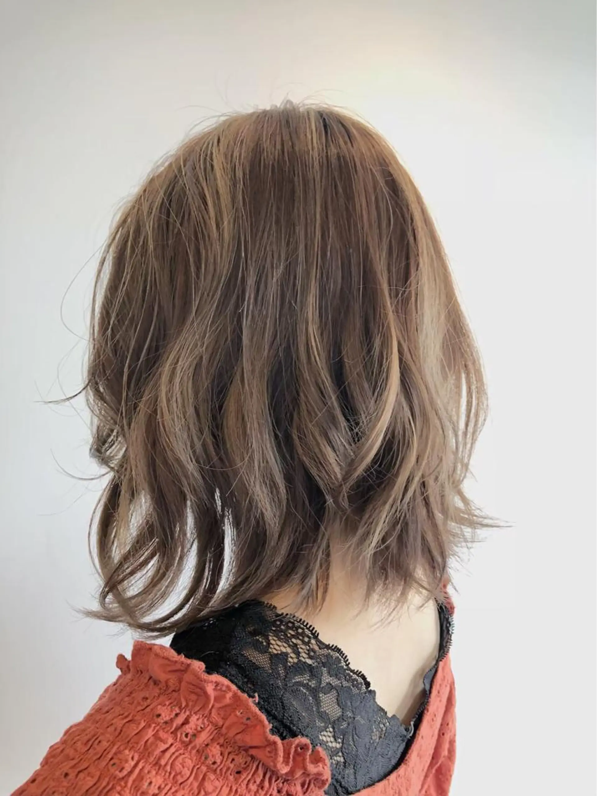 ミディアム カラー パーマ カット ヘアカラー パーマ 野々村 裕菜のヘアスタイル