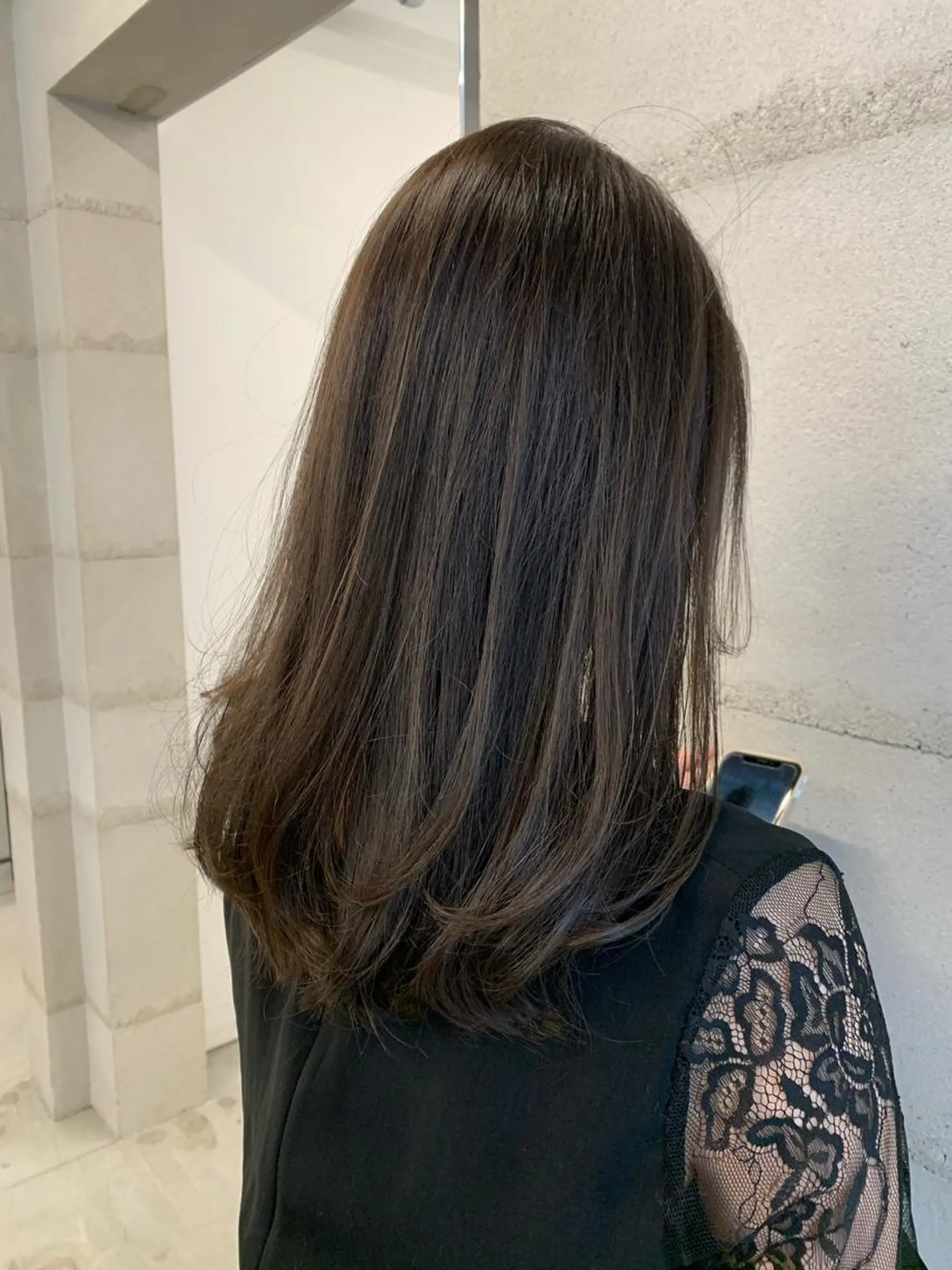セミロング カラー 透明感/オリーブ/ グレージュ/YUKAのヘアスタイル