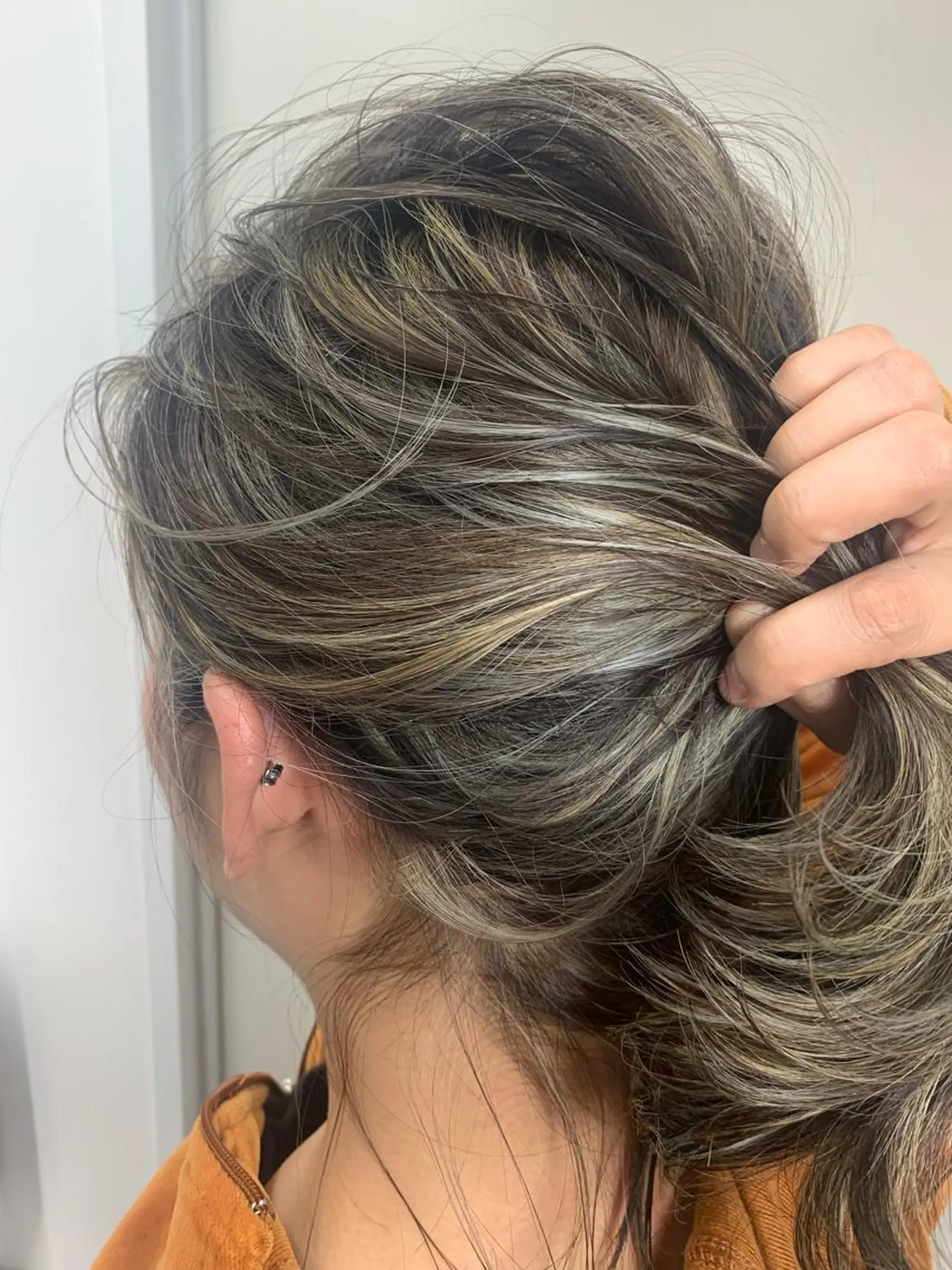 ミディアム シールエクステ エクステ 外国人風カラー ハイライト 韓国風ヘア 家田 竜のヘアスタイル