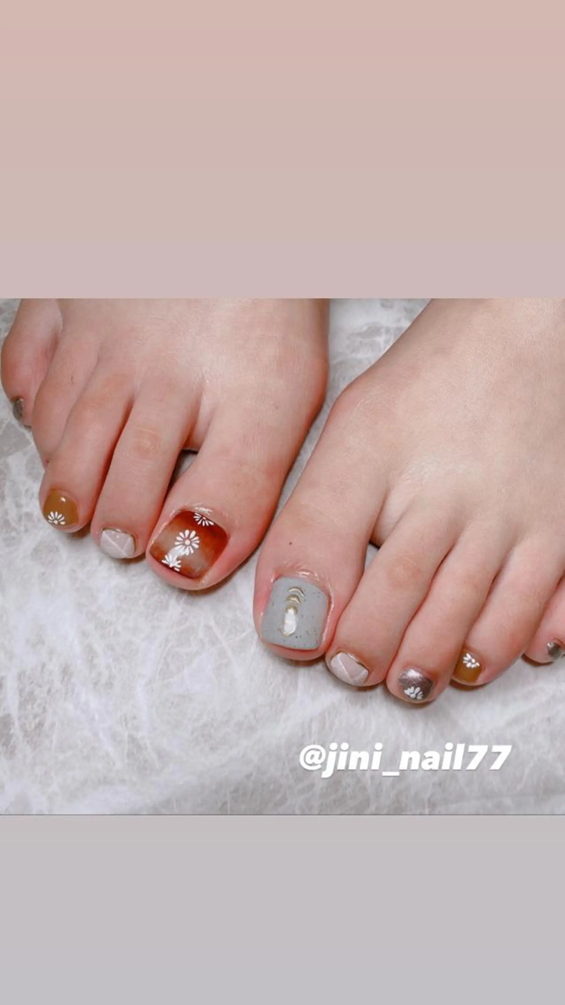 ネイル フットネイル JINI NAIL所属・ジニ ネイルのネイルデザイン