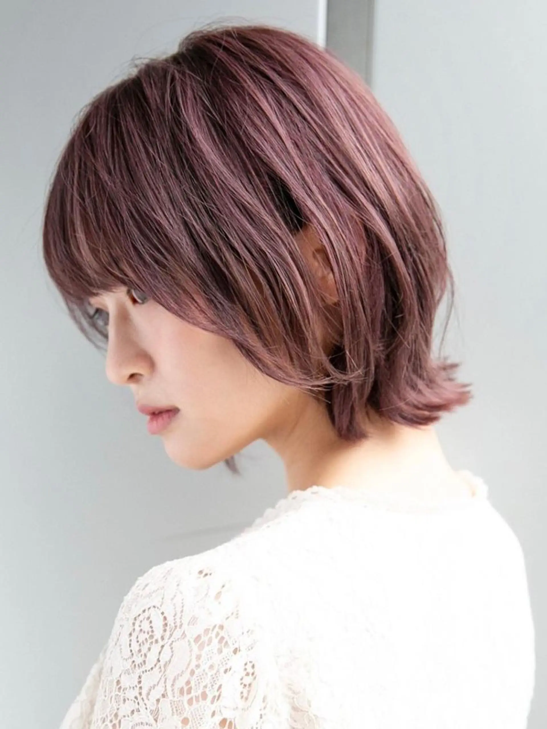 ショート カラー 黒川 真実のヘアスタイル