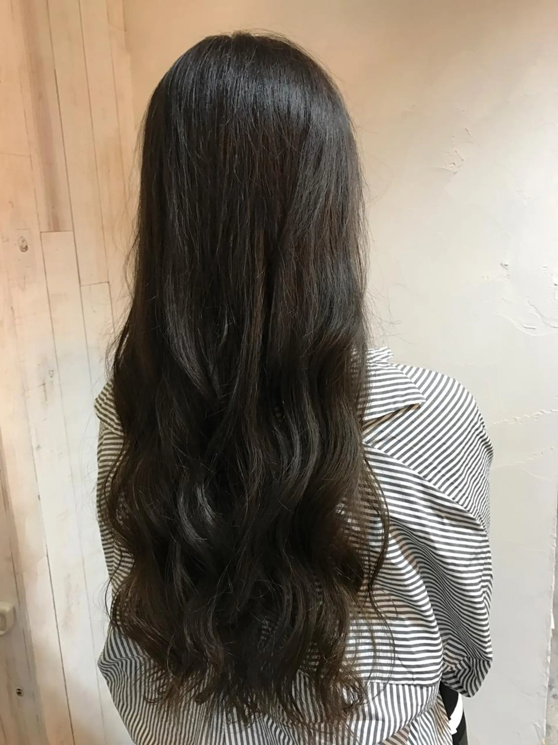 ロング カラー アッシュ ブリーチ グラデーションカラー ハイライトカラー 外国人風カラー 松田 直也のヘアスタイル