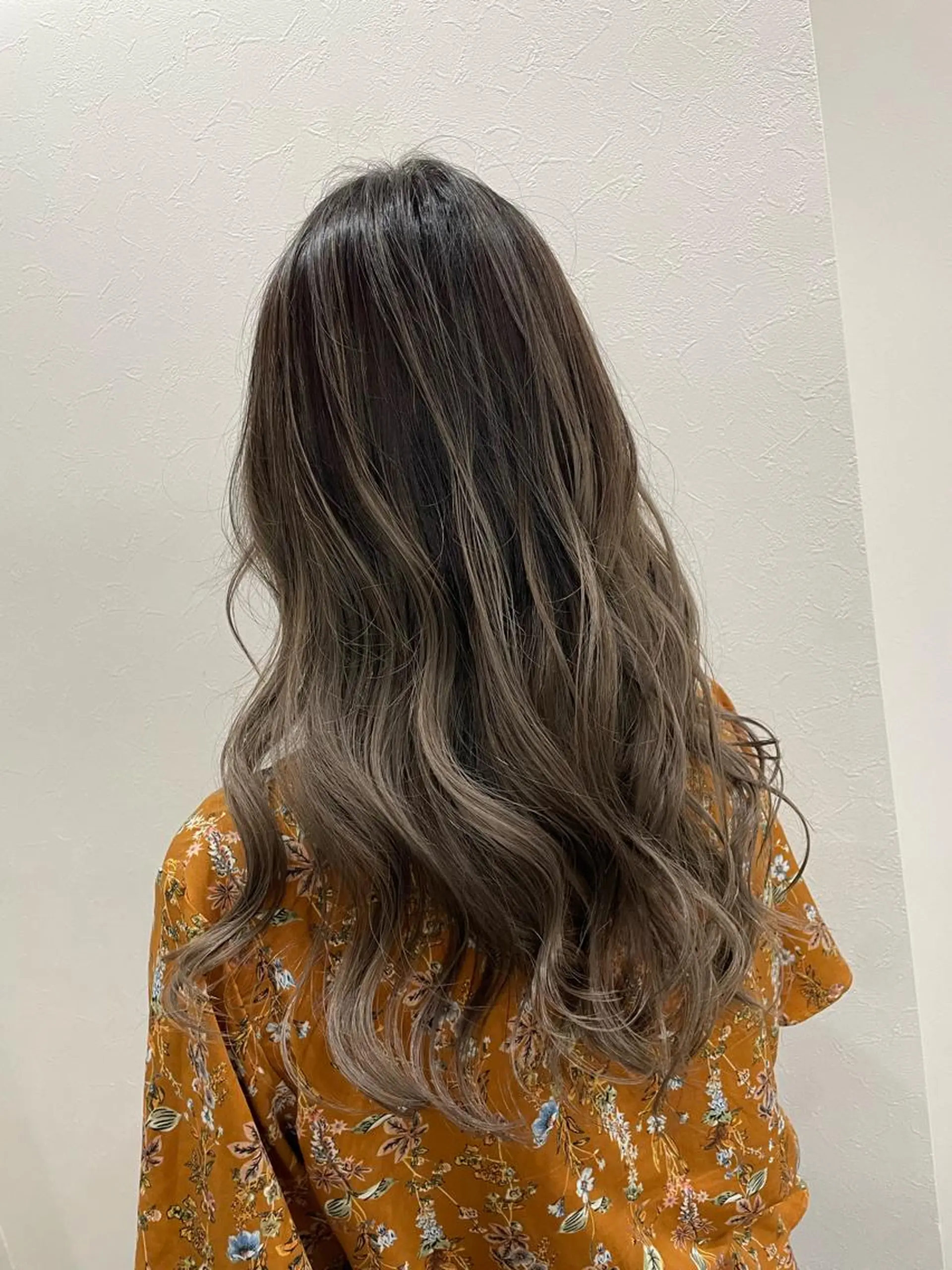 セミロング カラー ヘアアレンジ monolith所属・石山涼太 【monolith】のヘアスタイル