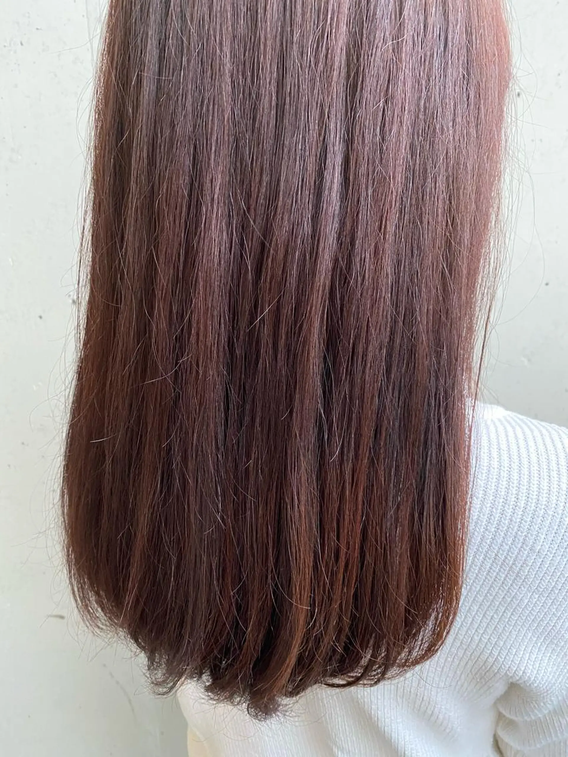 セミロング カラー ヘアカラー トリートメント エクステ／インナー カラー 礒野朱里のヘアスタイル