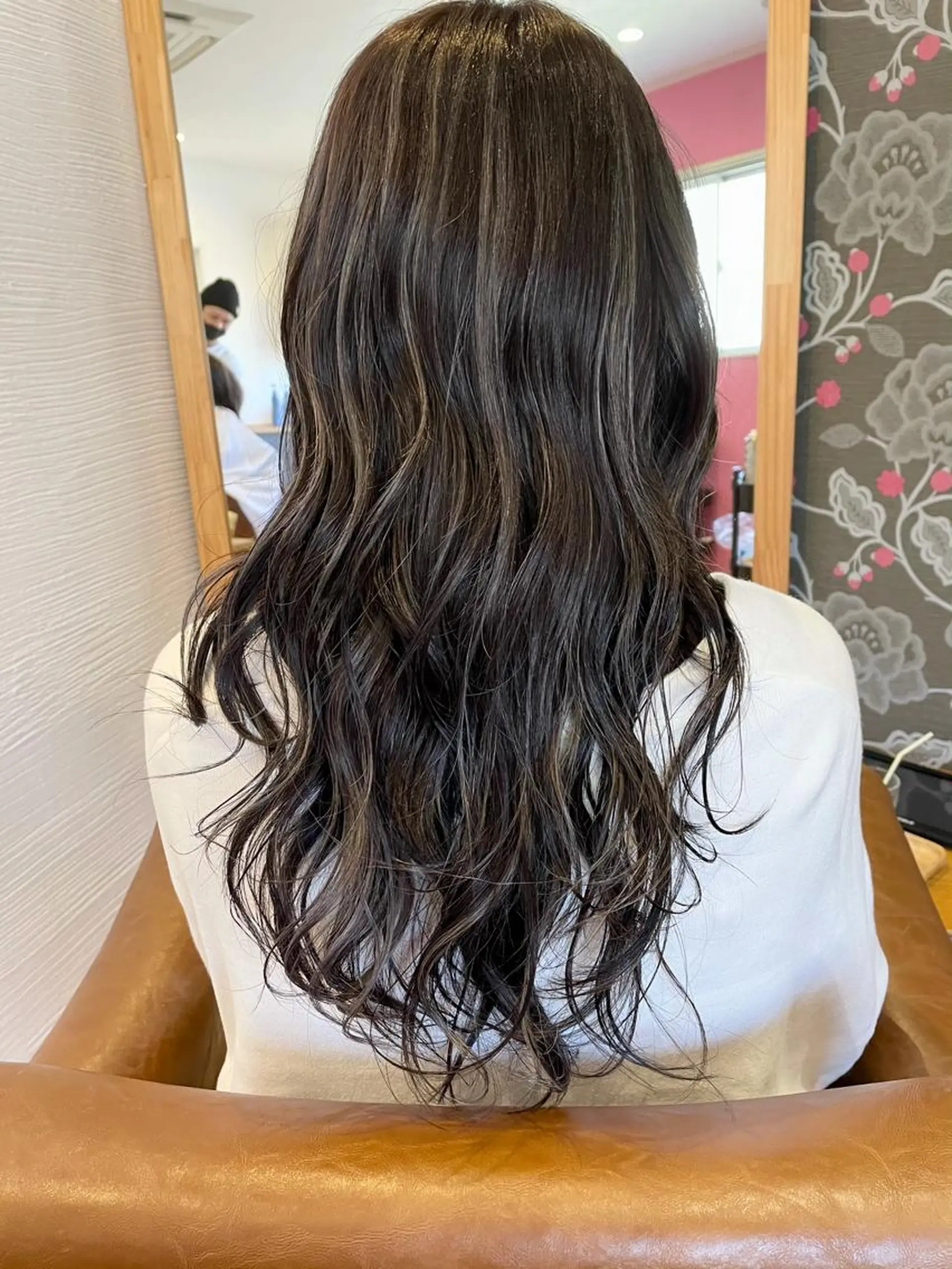 ロング カラー ハイライトカラー ハイライト ヘアカラー 北九州美容室 🕊️わかな✂︎のヘアスタイル