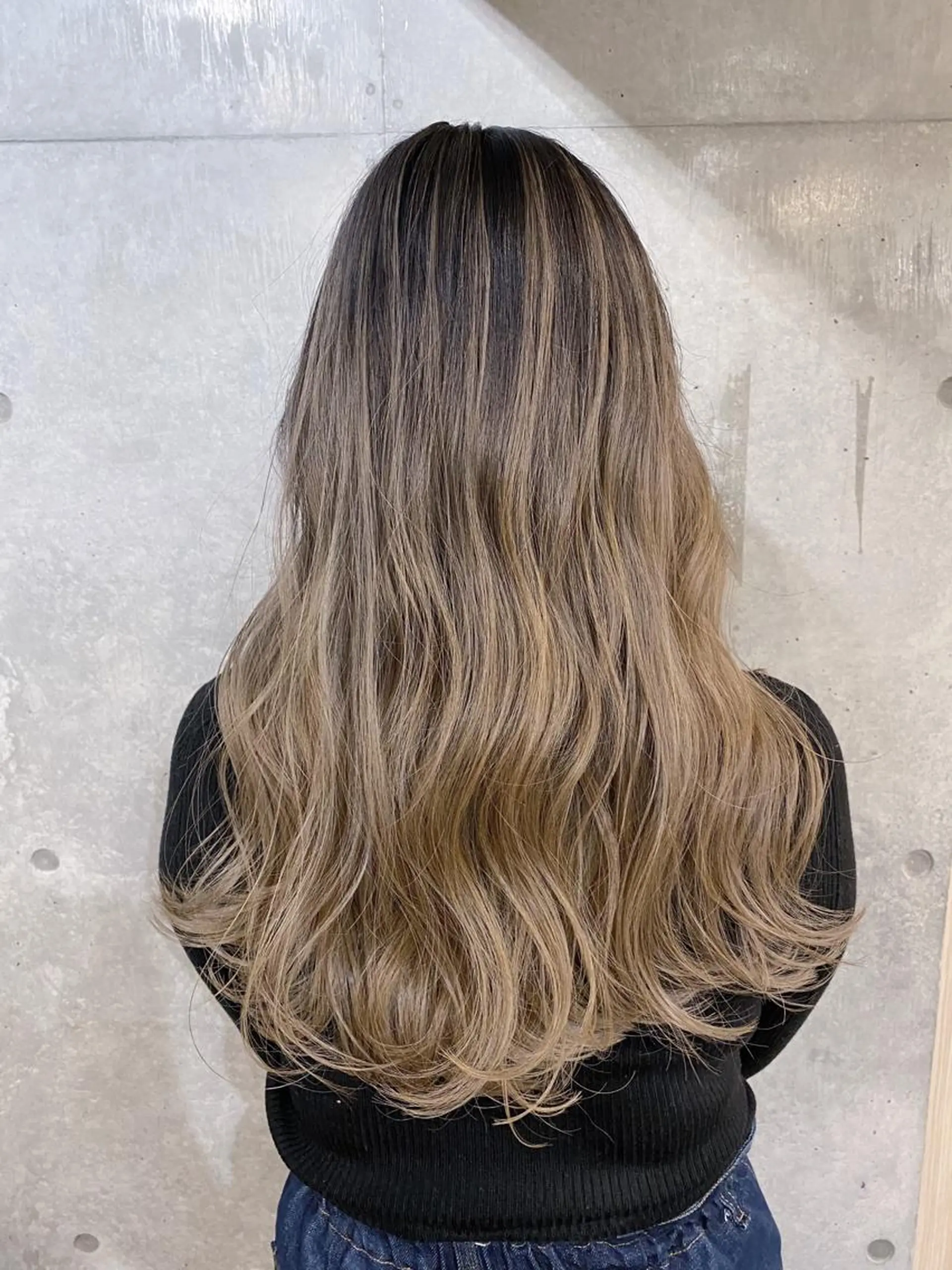 カラー ヘアアレンジ 切りっぱなしボブ アディクシーカラー アッシュ アッシュブラック アッシュブラウン ヘアカラー ✨ハイクオリティ✨ 山本香也のヘアスタイル